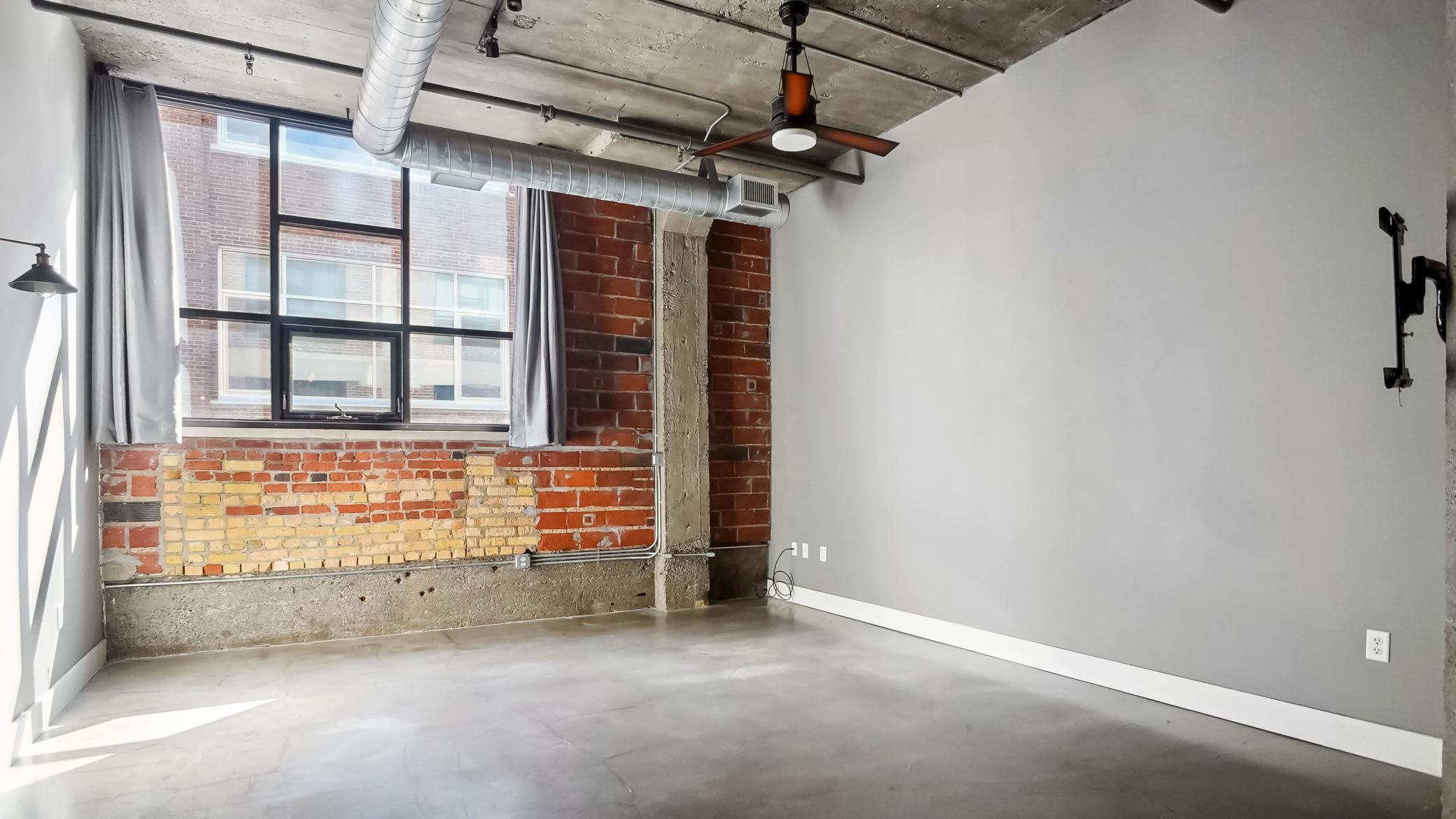 718 Washington Ave N Unit: 514