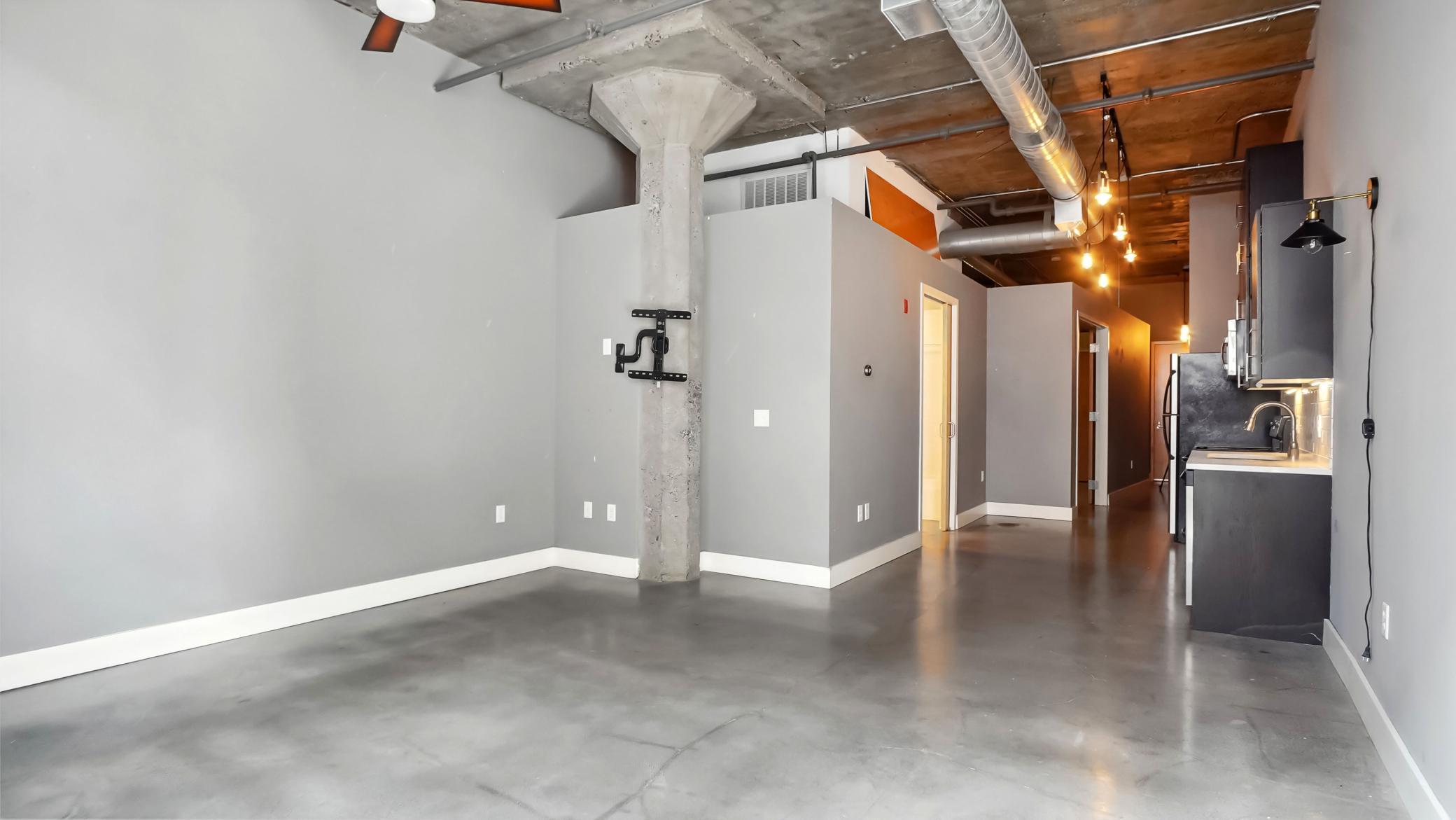 718 Washington Ave N Unit: 514