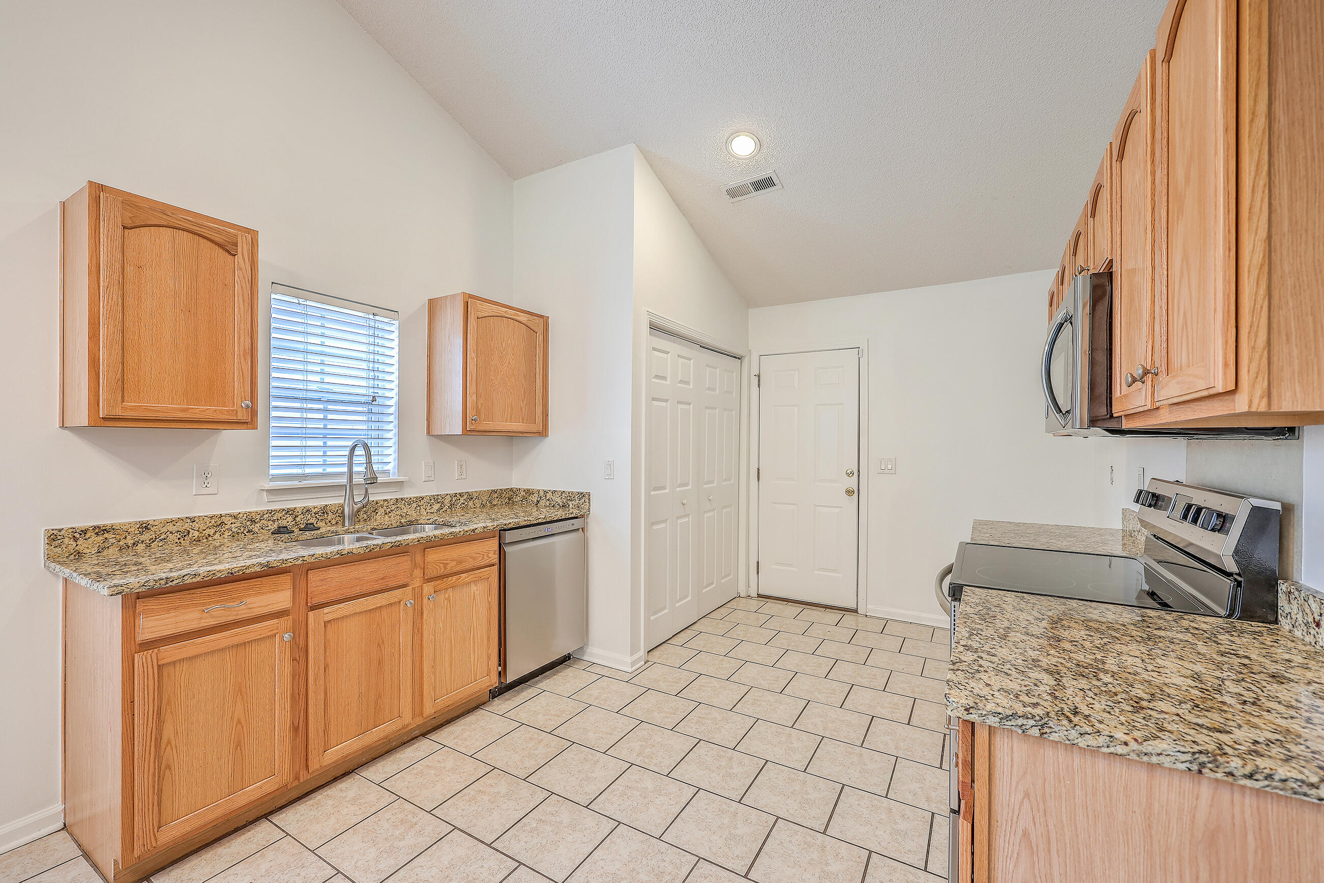 5043 Thornton Drive