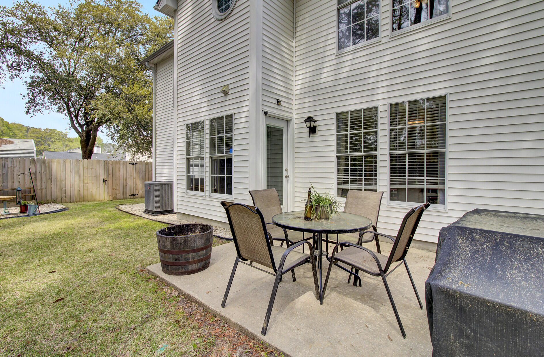 8375 Coventry Court