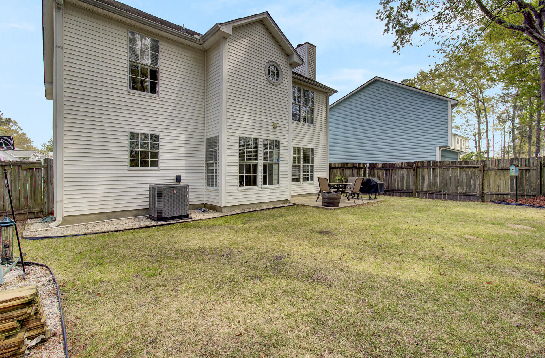 8375 Coventry Court