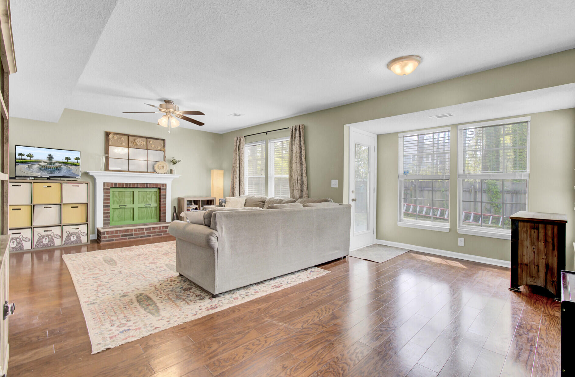 8375 Coventry Court