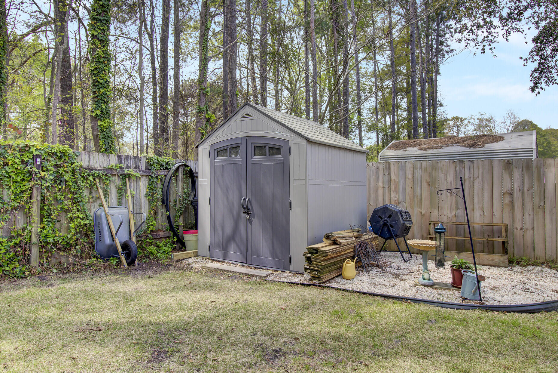8375 Coventry Court
