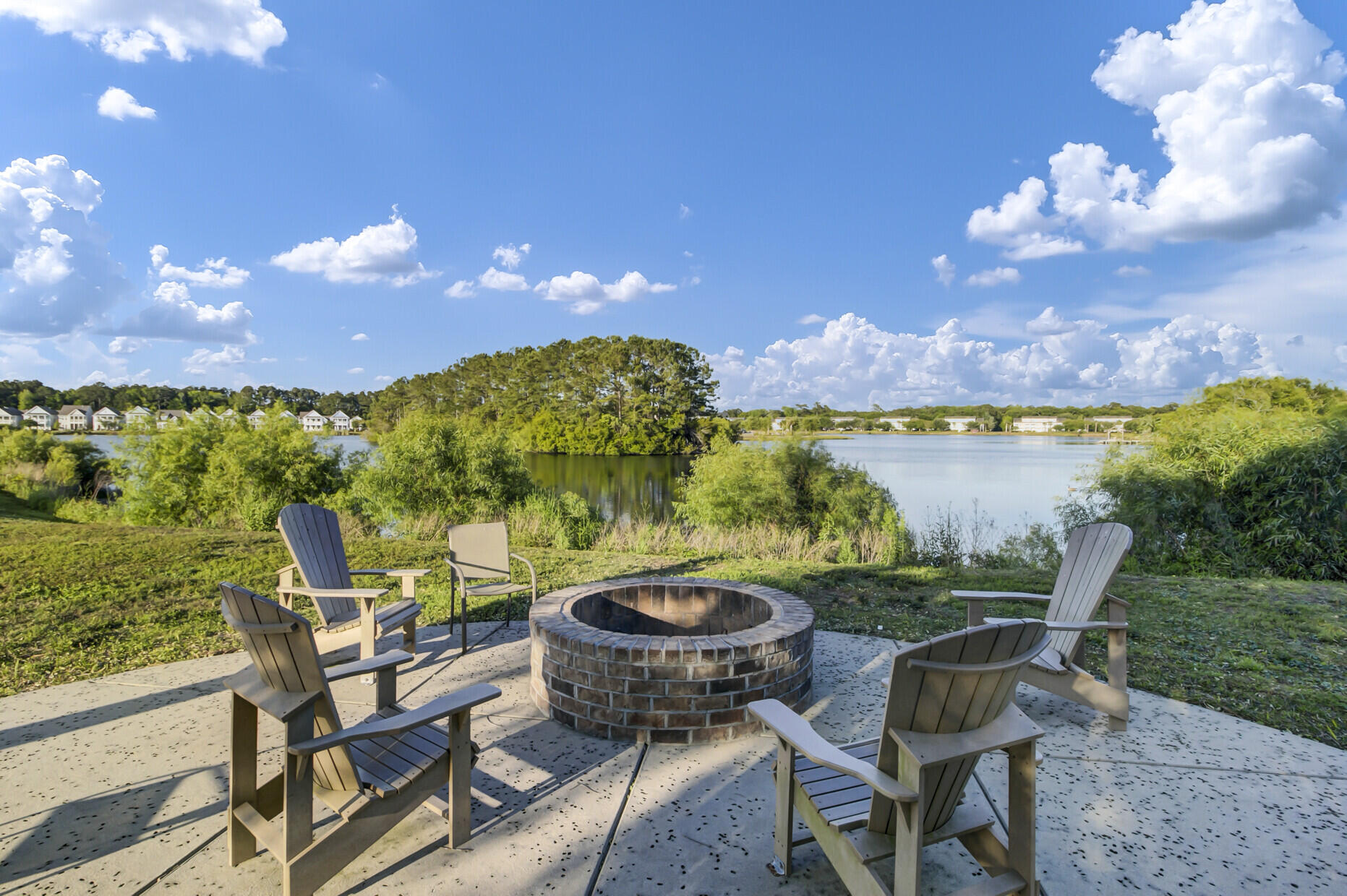 2878 Sweetleaf Lane