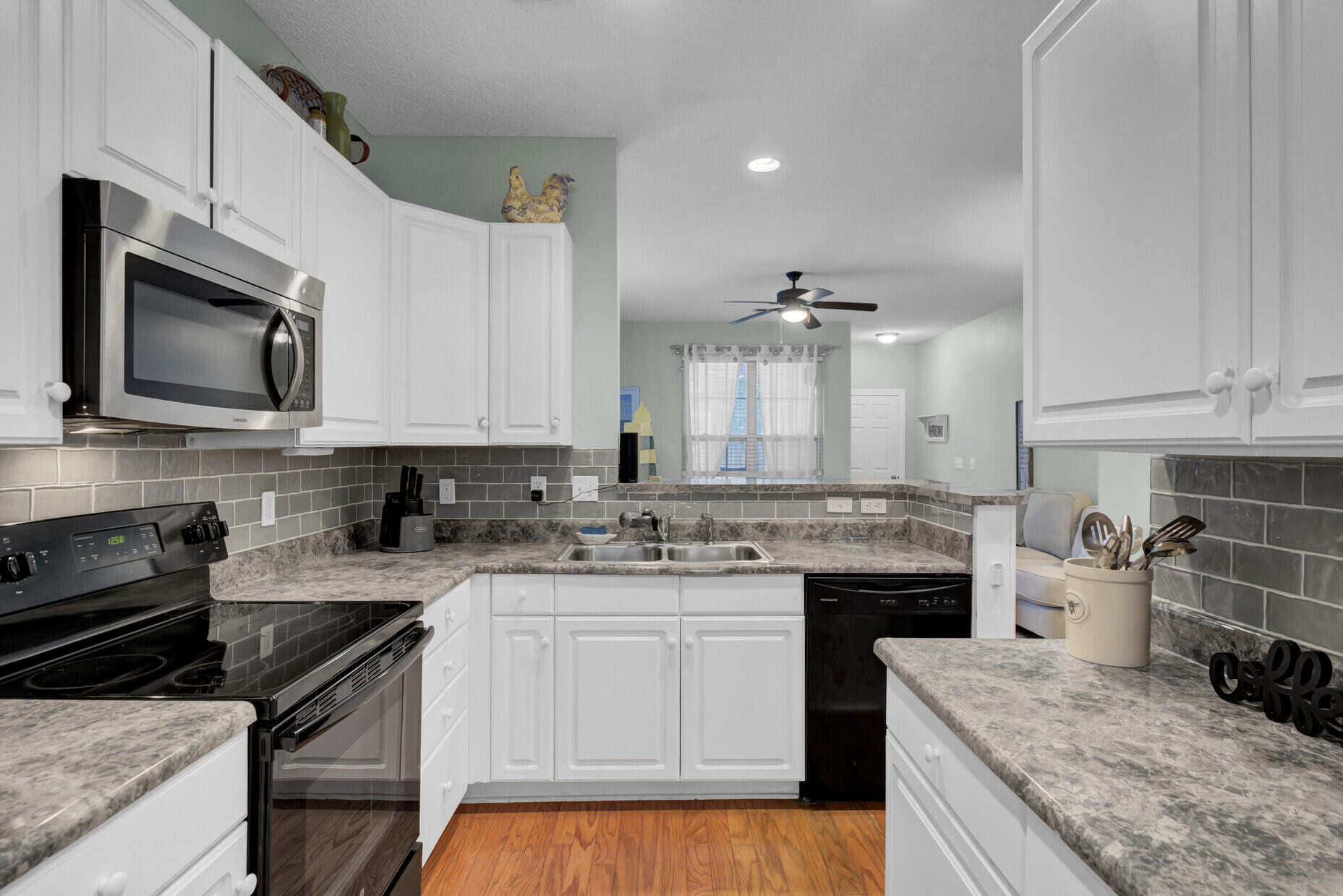 2878 Sweetleaf Lane
