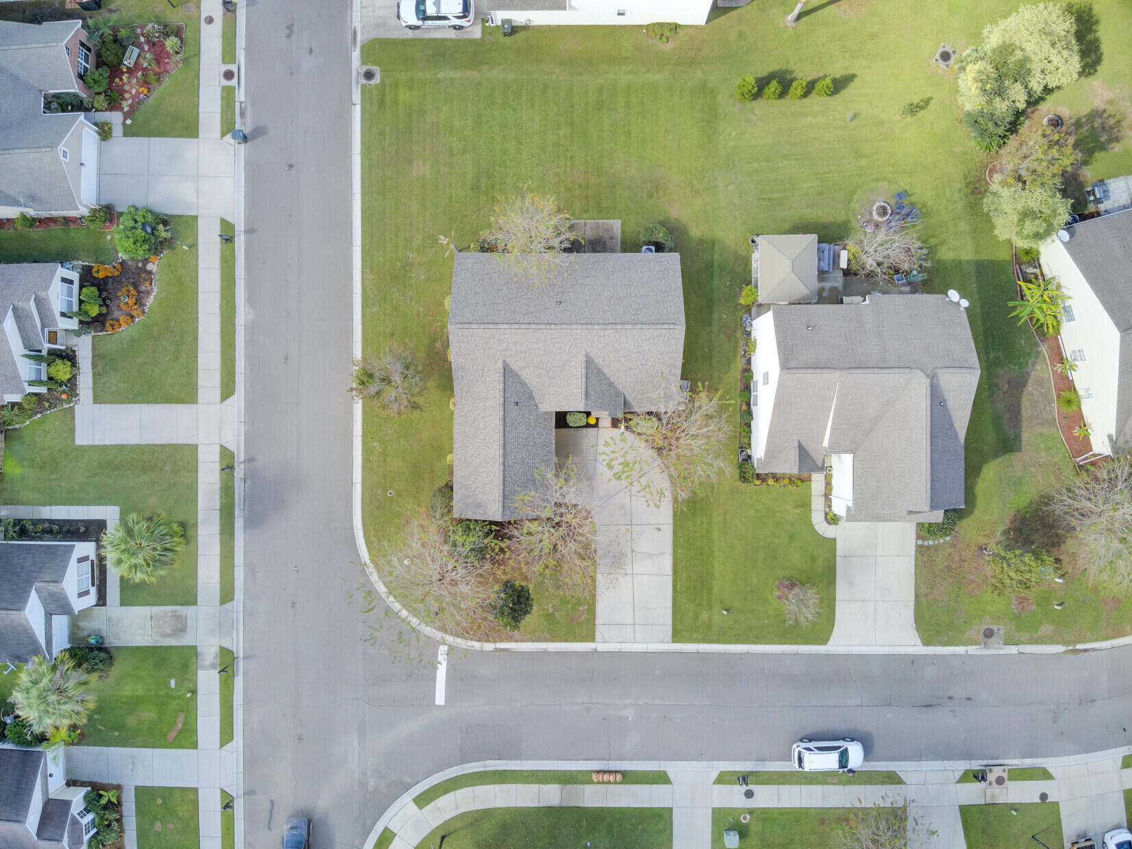 1475 Water Edge Drive