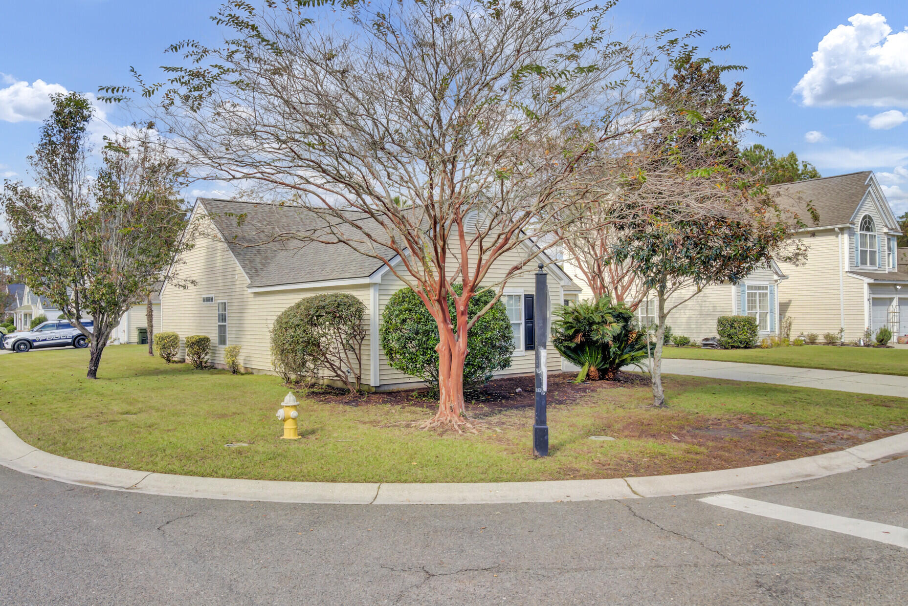 1475 Water Edge Drive