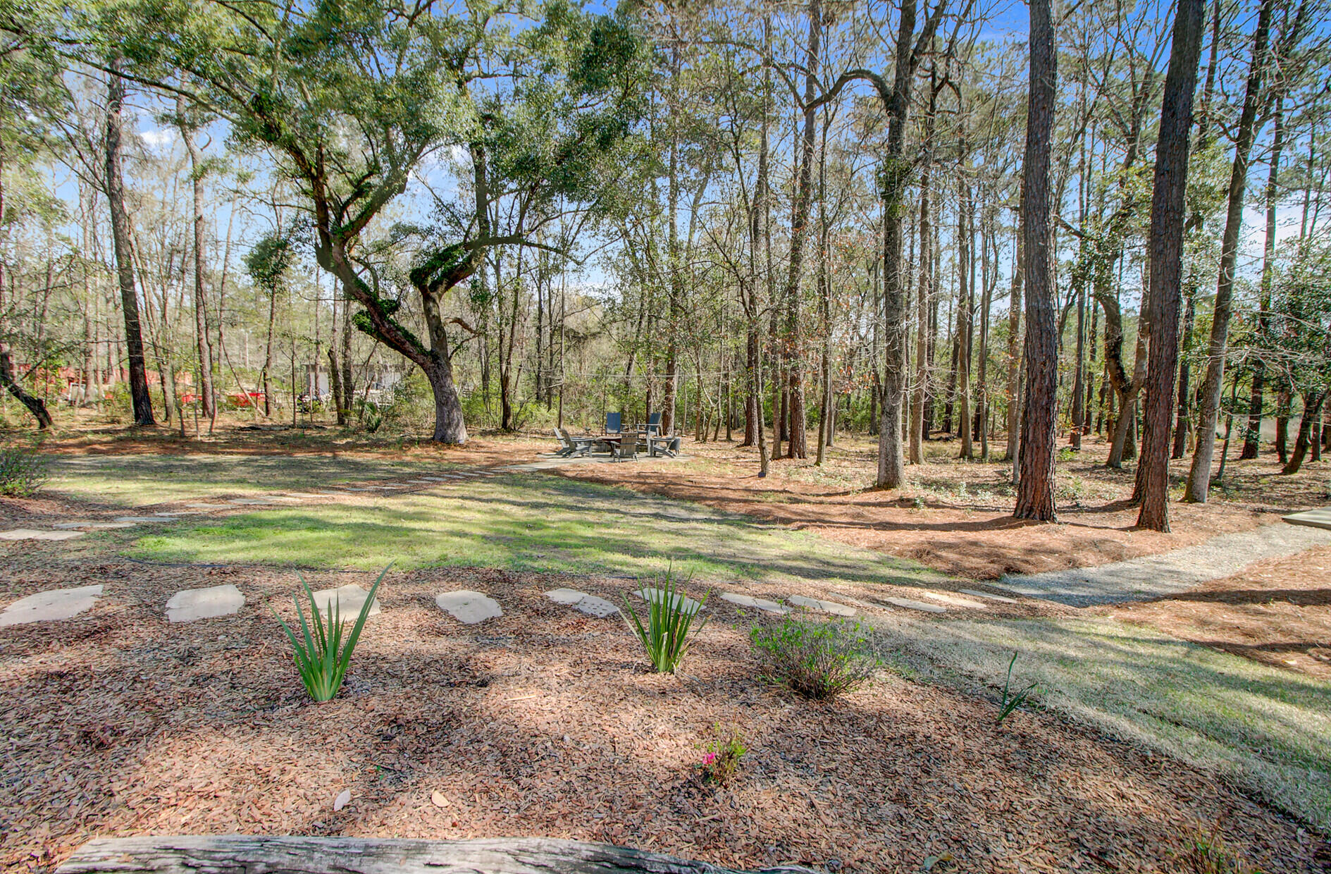 1014 Bradbury Lane