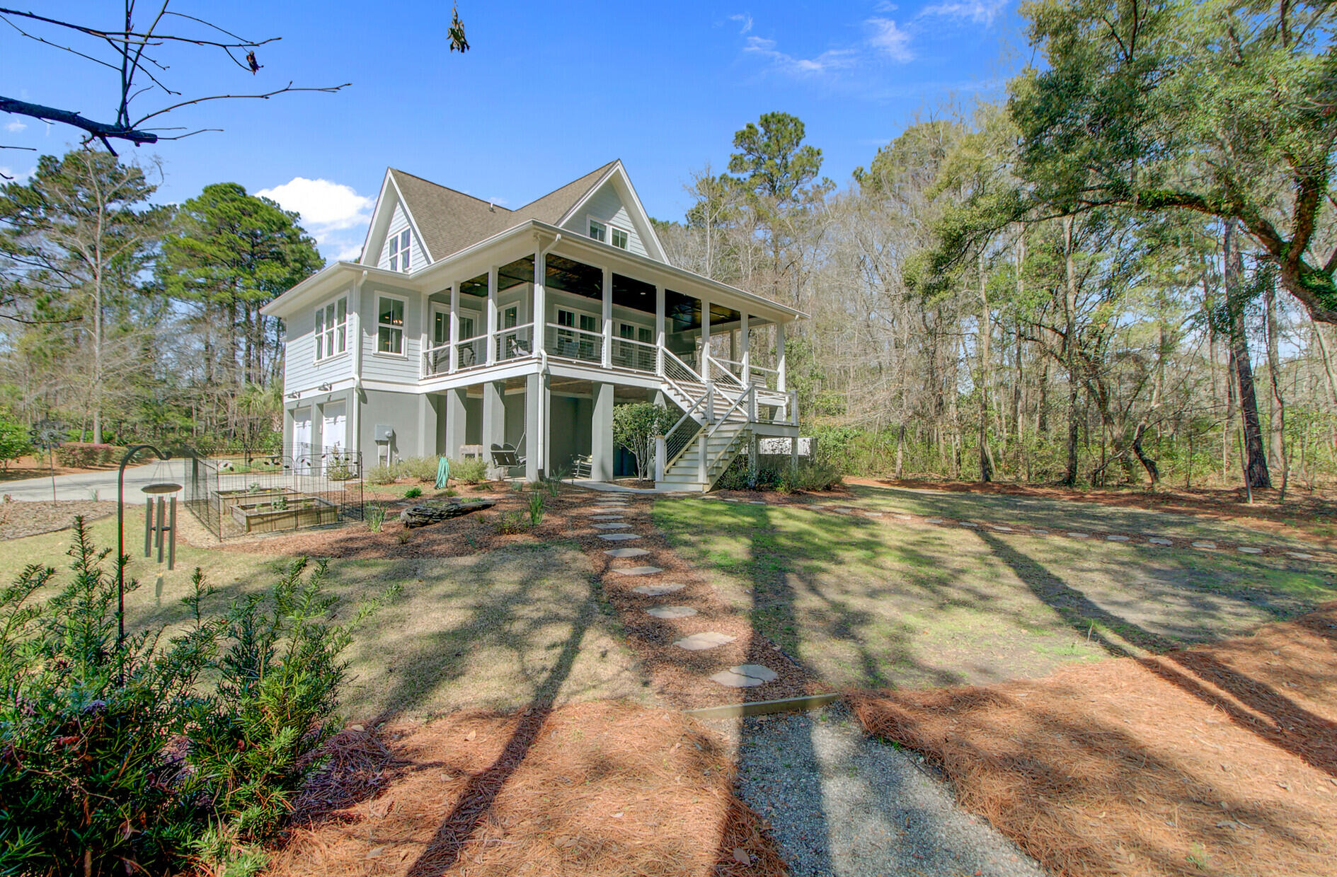 1014 Bradbury Lane