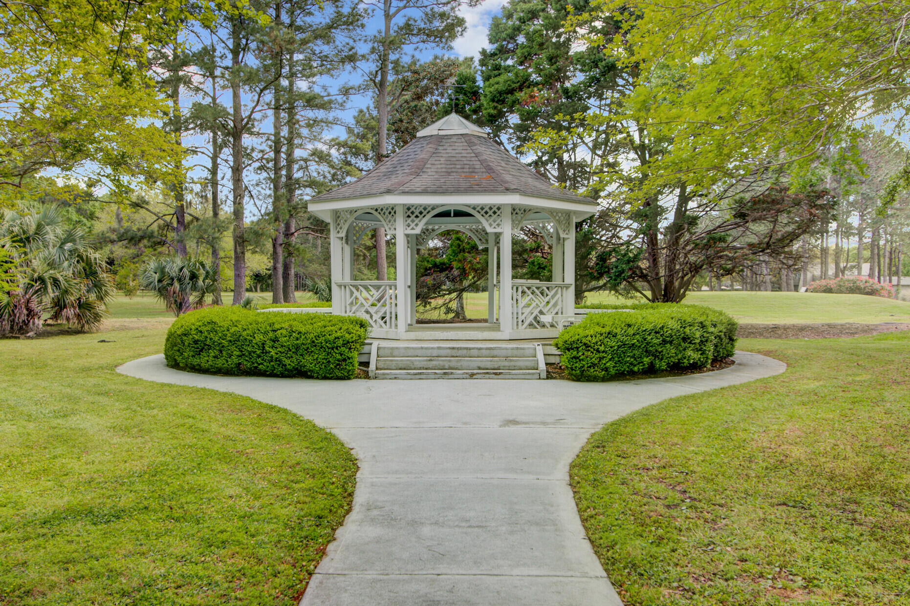 1183 Farm Quarter Rd