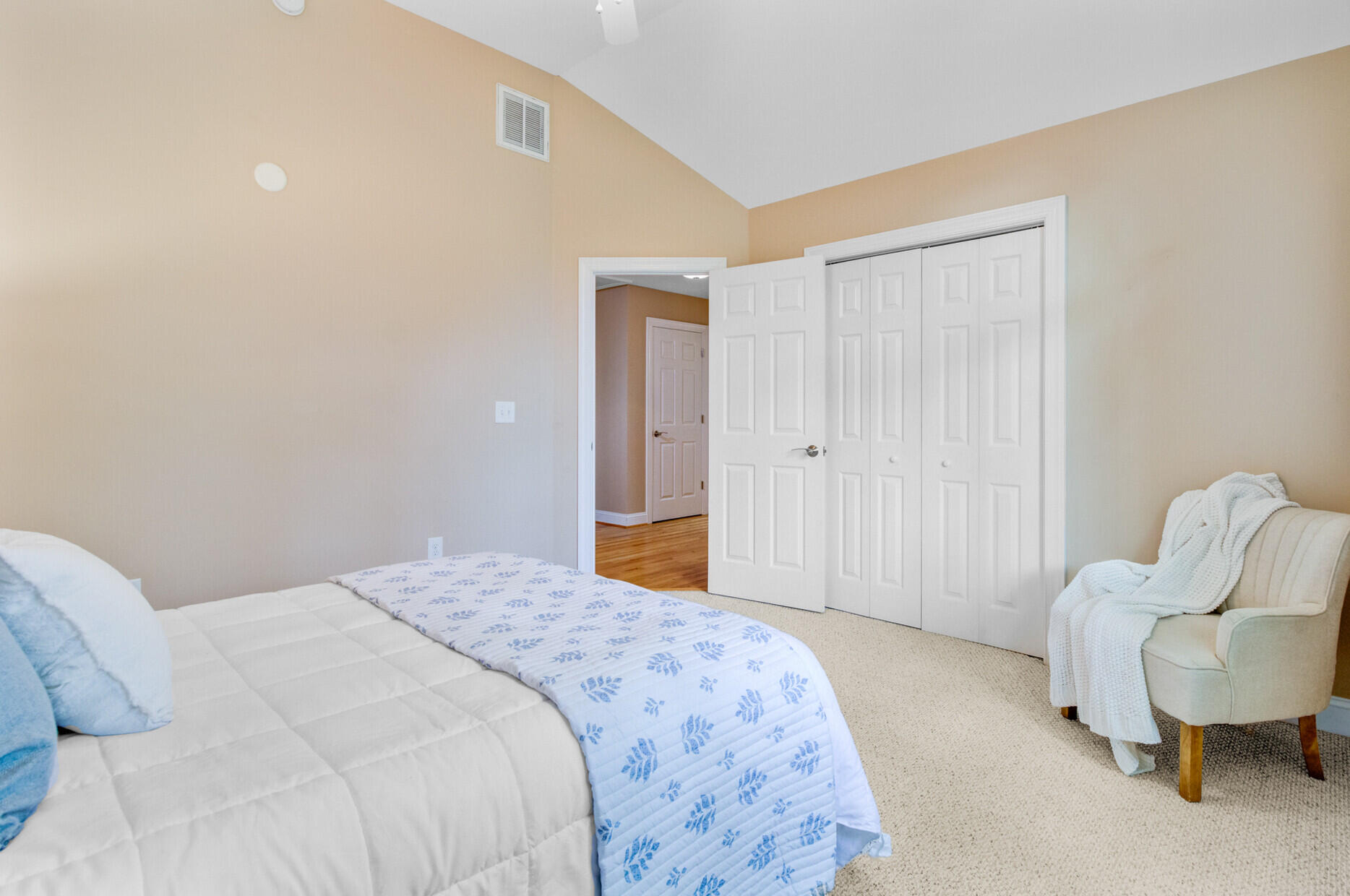 2076 Rookery Lane