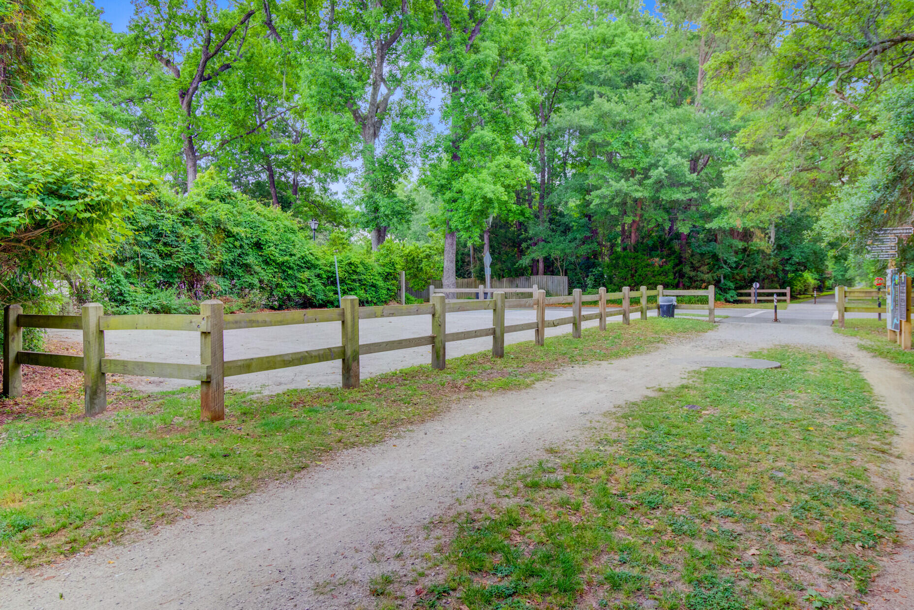 2076 Rookery Lane