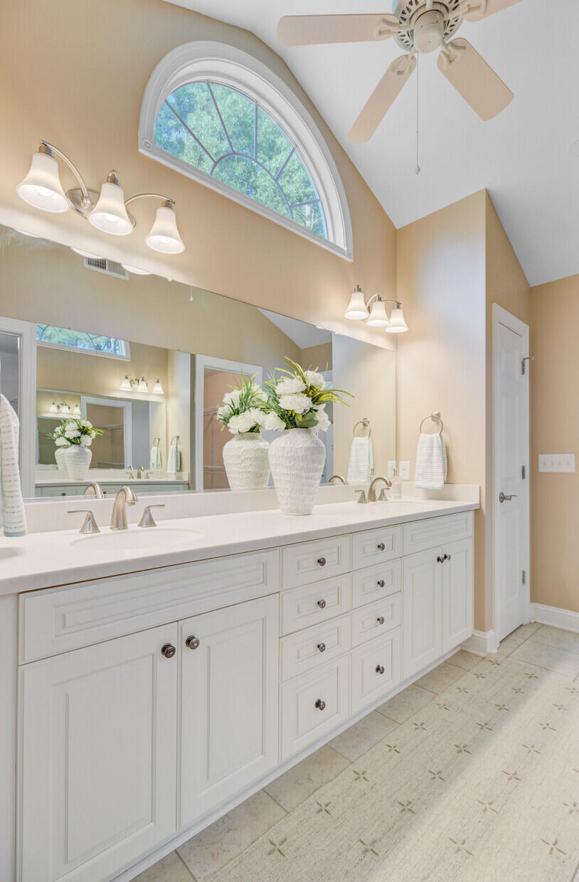 2076 Rookery Lane