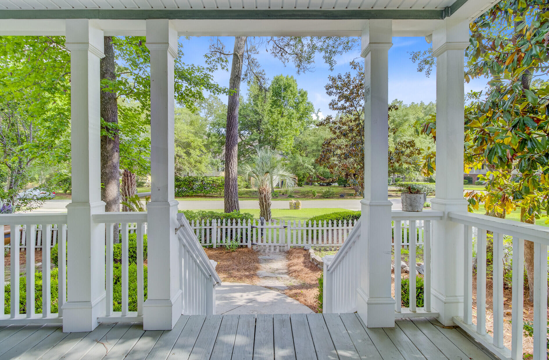 2076 Rookery Lane