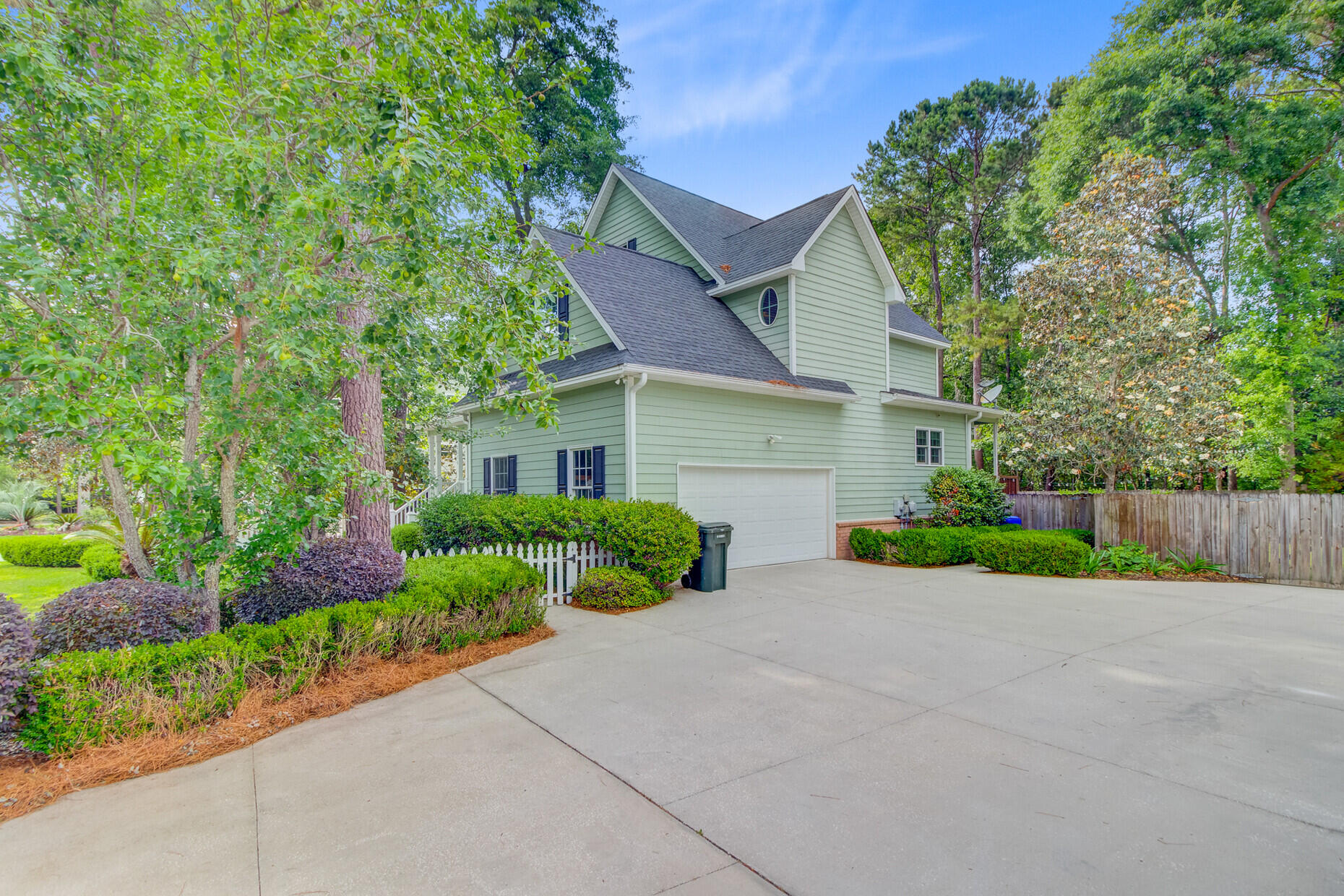 2076 Rookery Lane