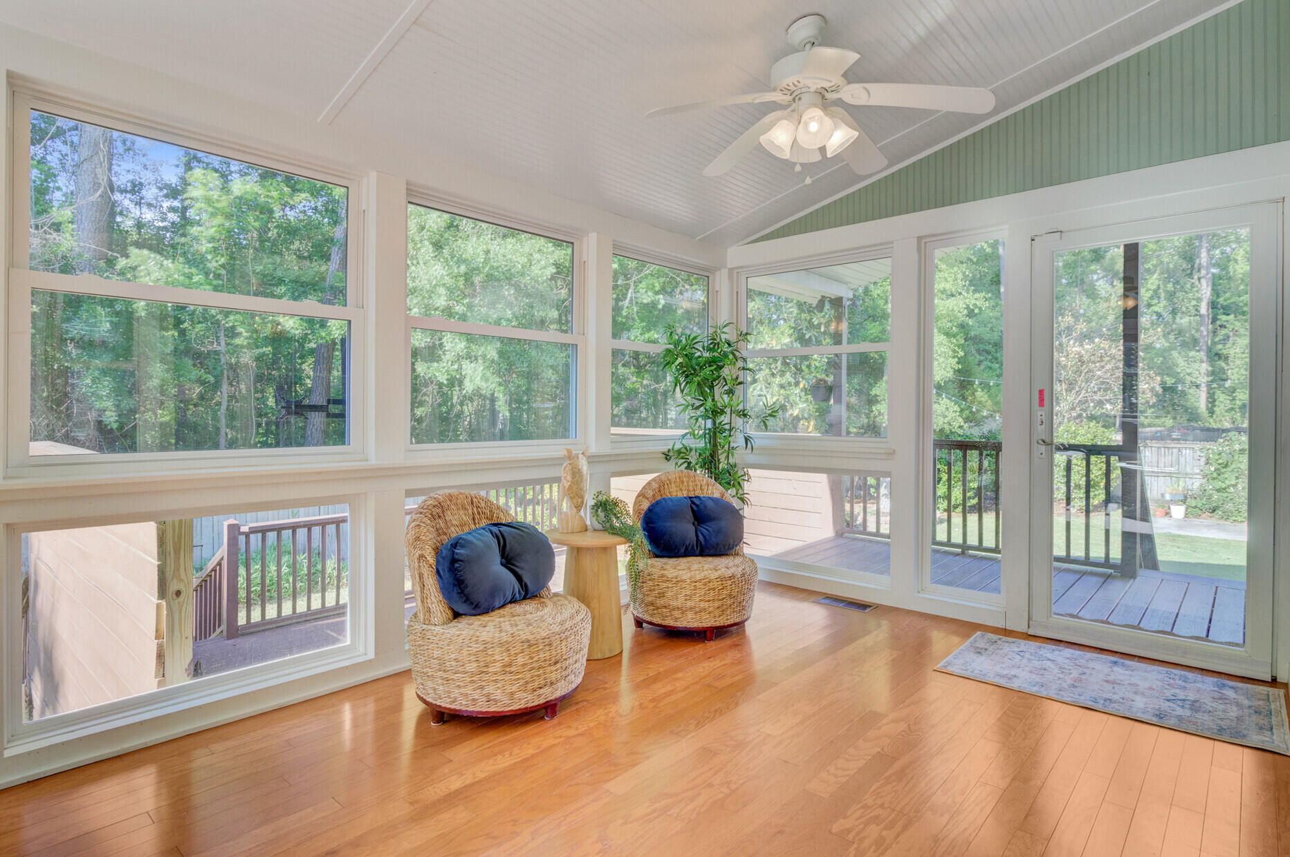 2076 Rookery Lane