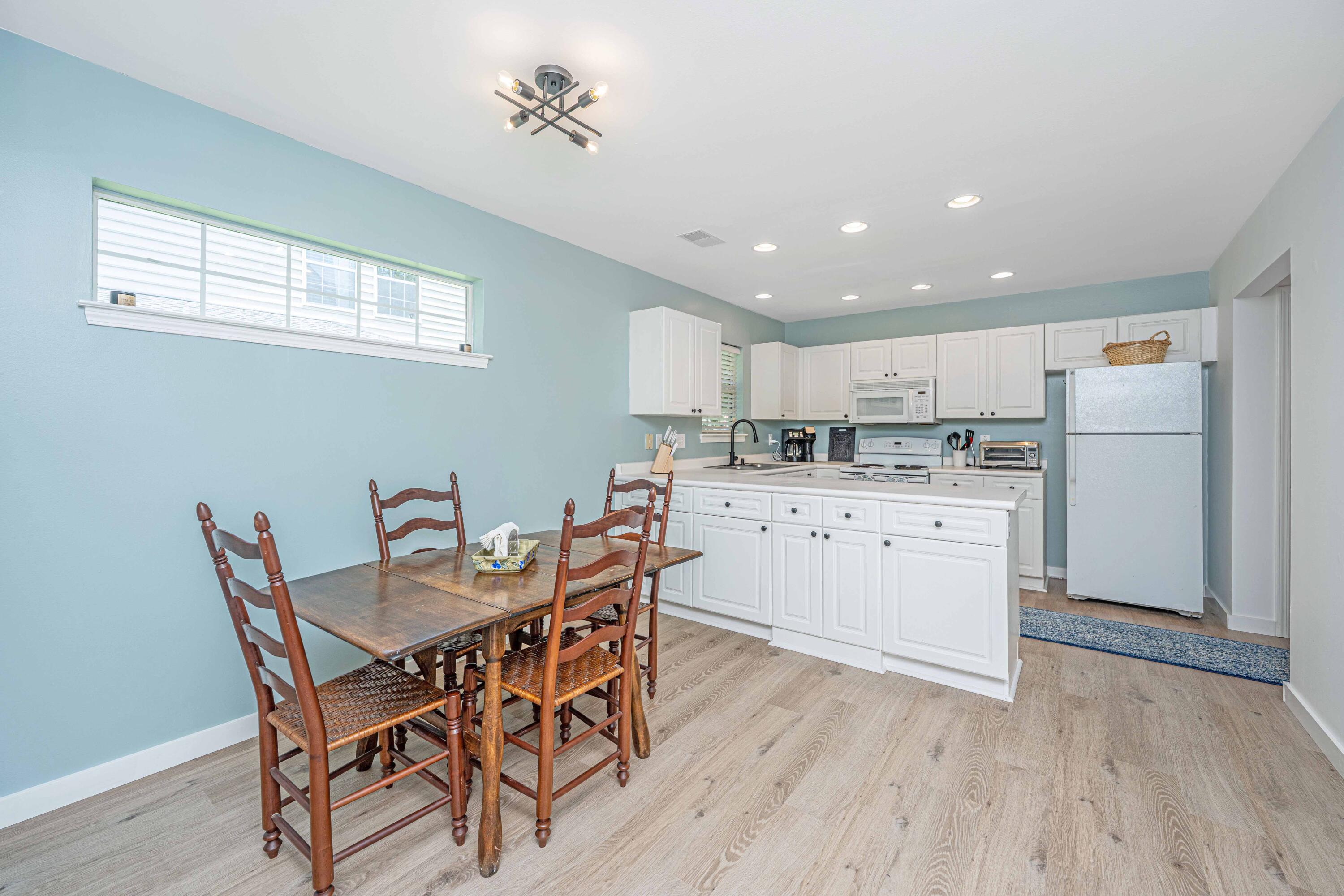2220 Kings Gate Lane
