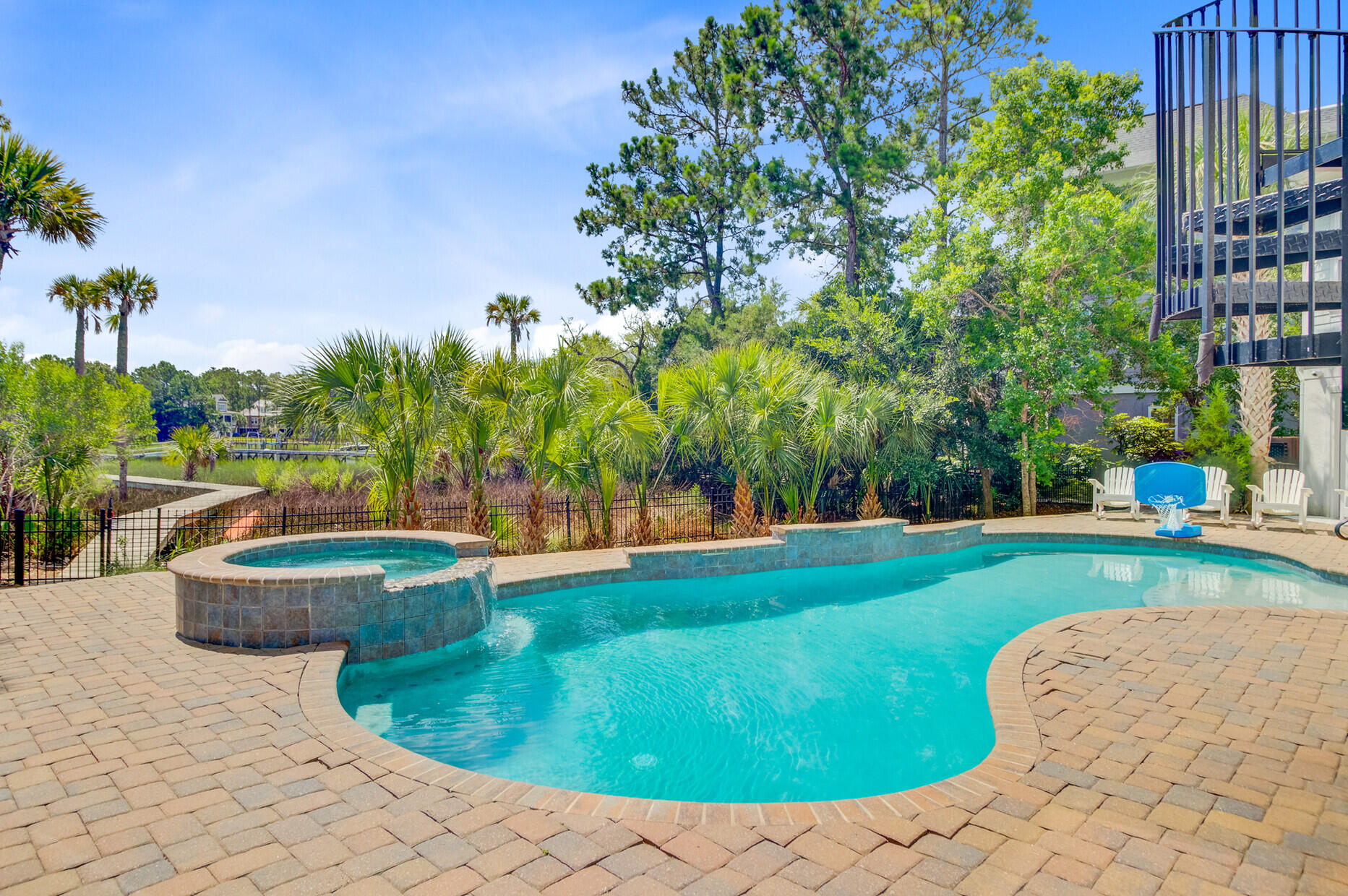 2196 Beckenham Drive