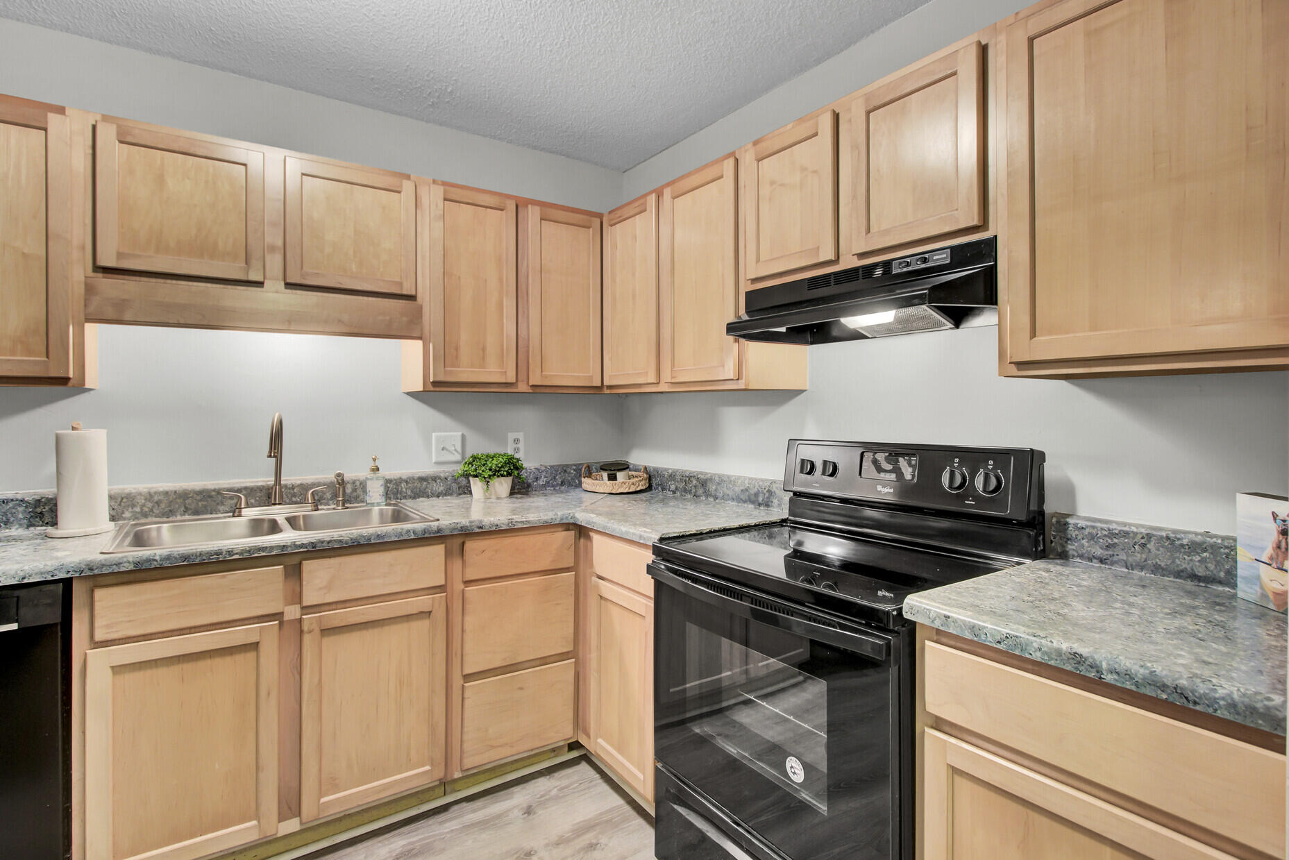 21 Rivers Point Row # 4b