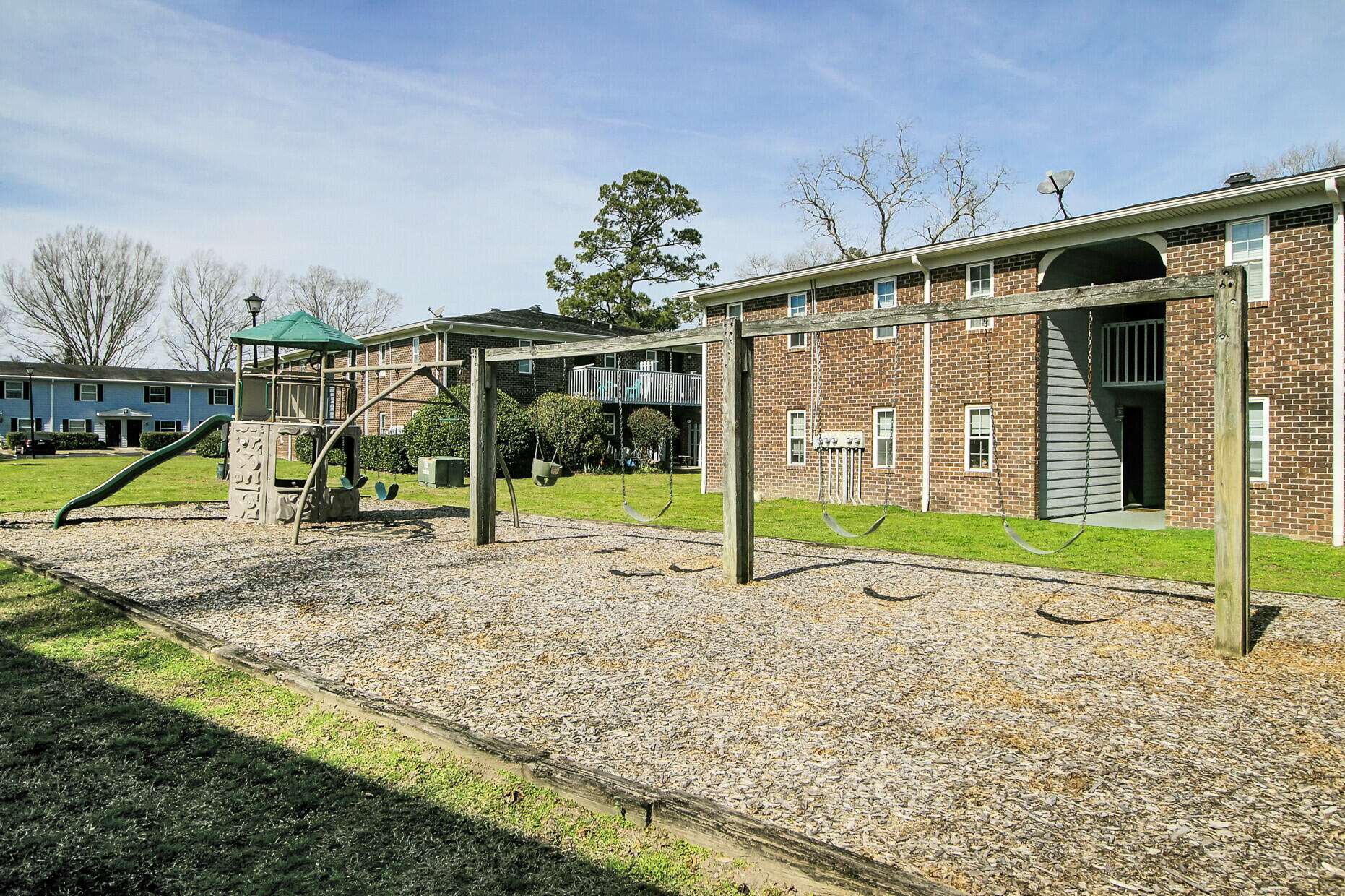 21 Rivers Point Row # 4b