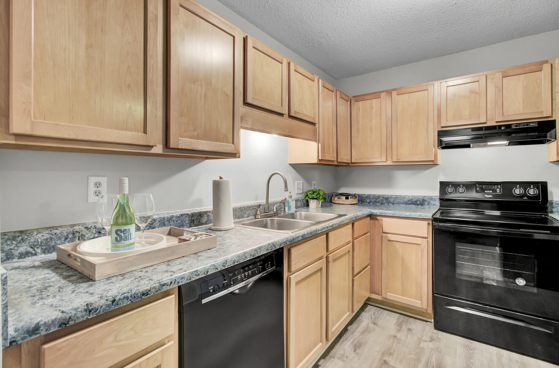 21 Rivers Point Row # 4b