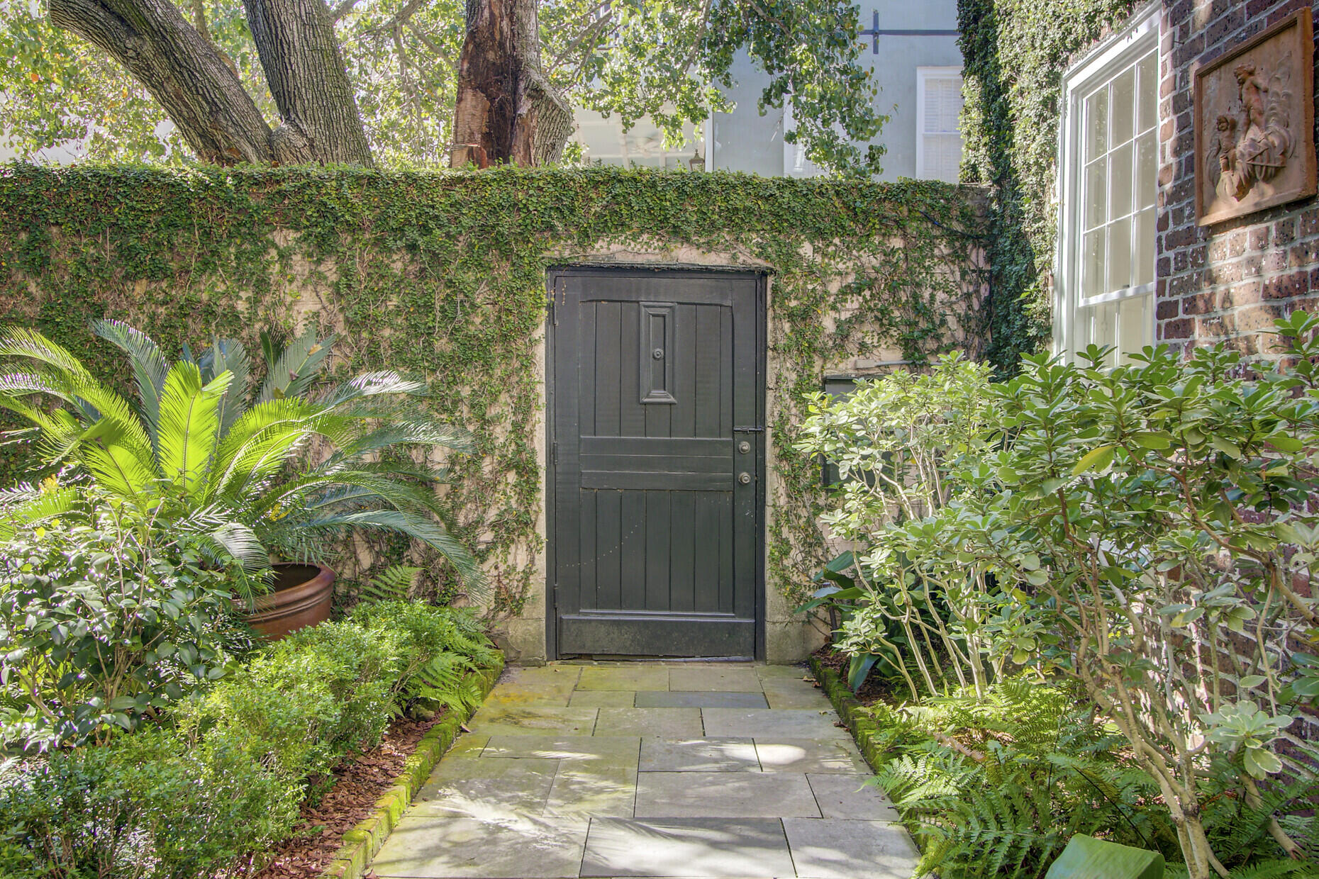60 Anson Street