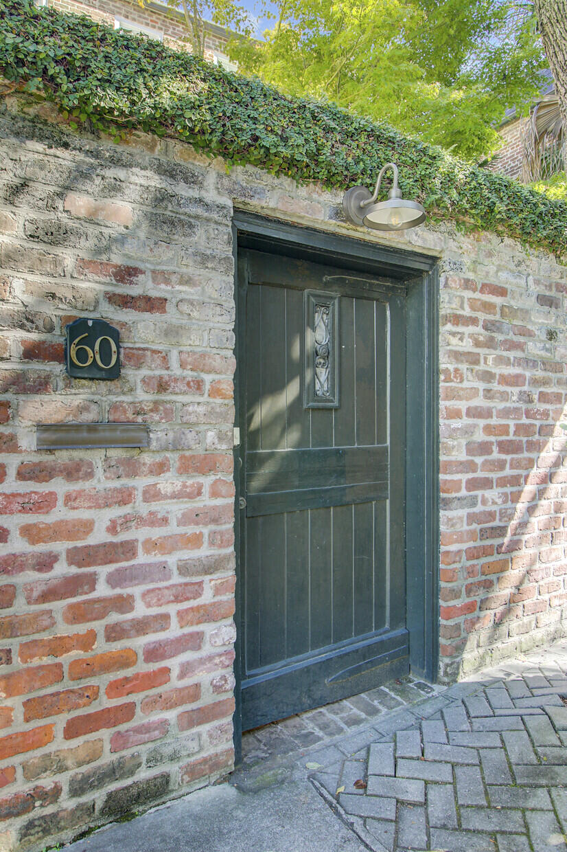 60 Anson Street