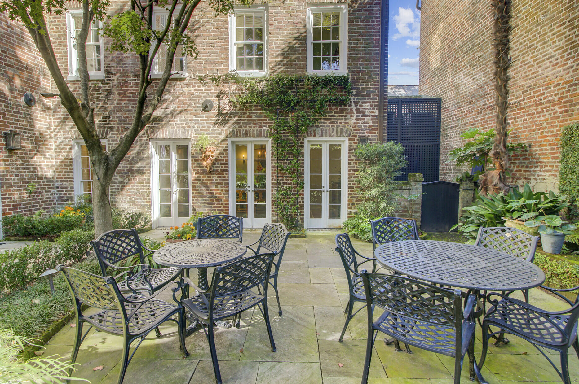 60 Anson Street