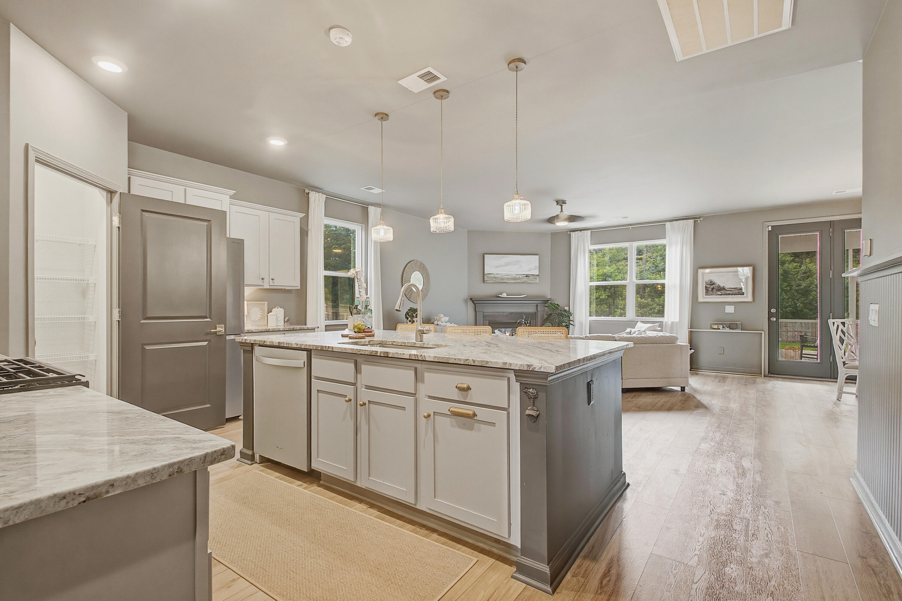 1122 Wading Point Boulevard