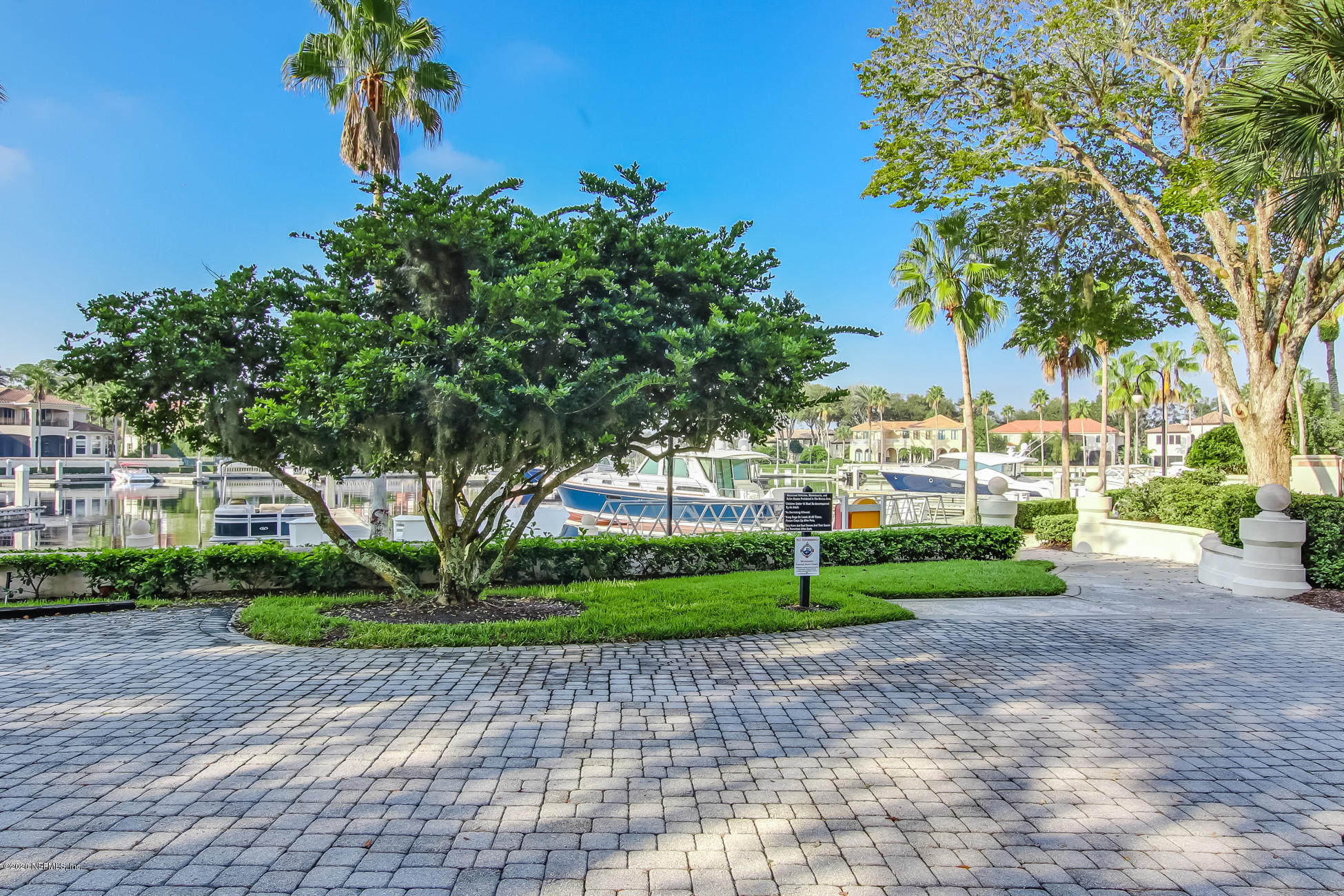 129 HARBOURMASTER Court