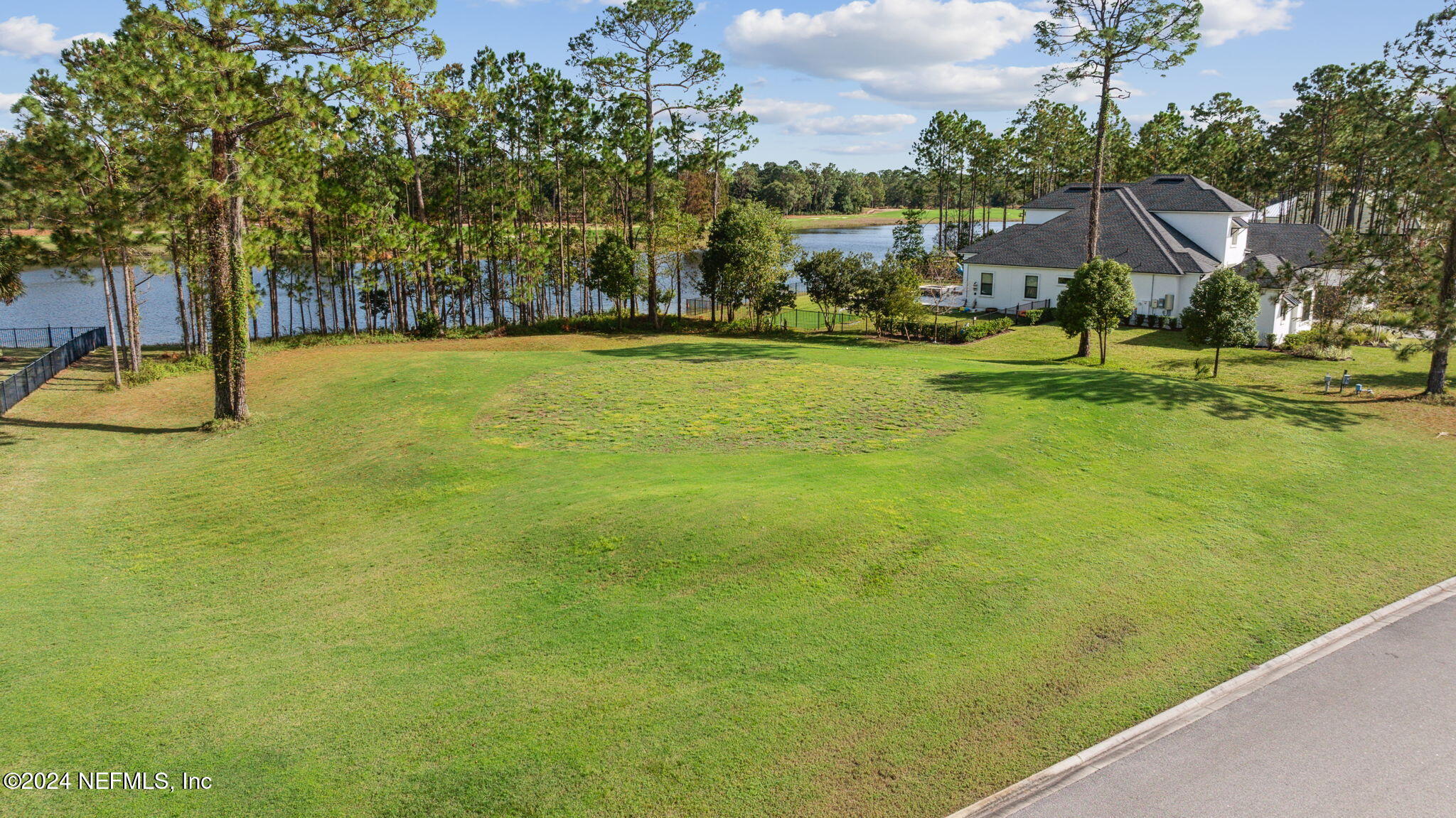 4511 HUNTERSTON Lane