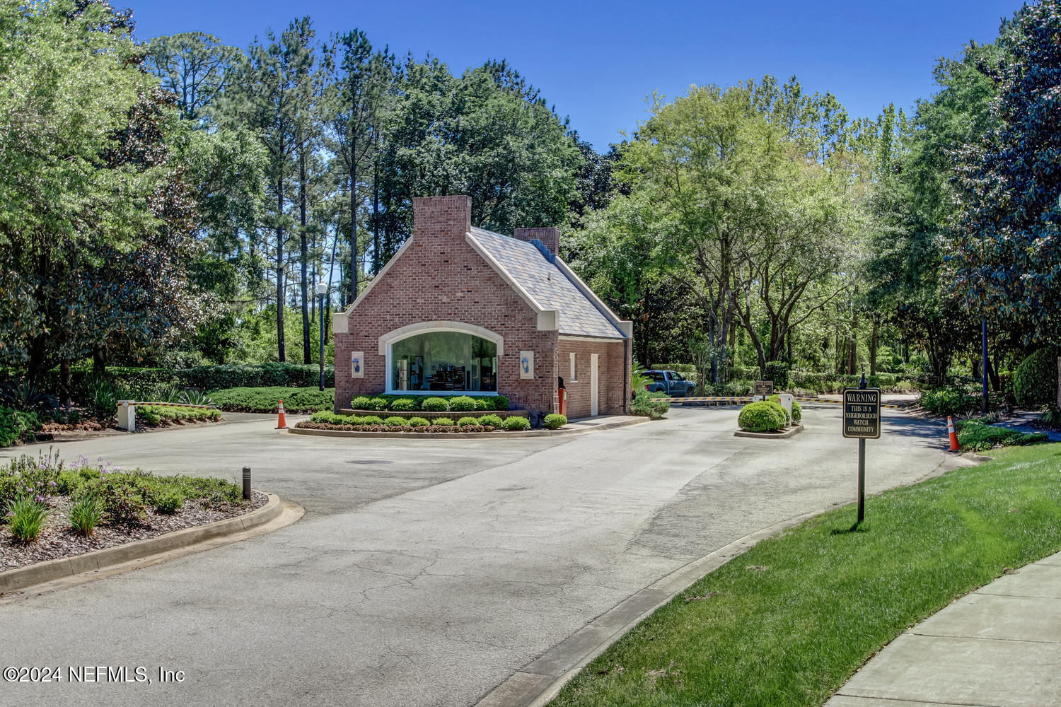 4511 HUNTERSTON Lane