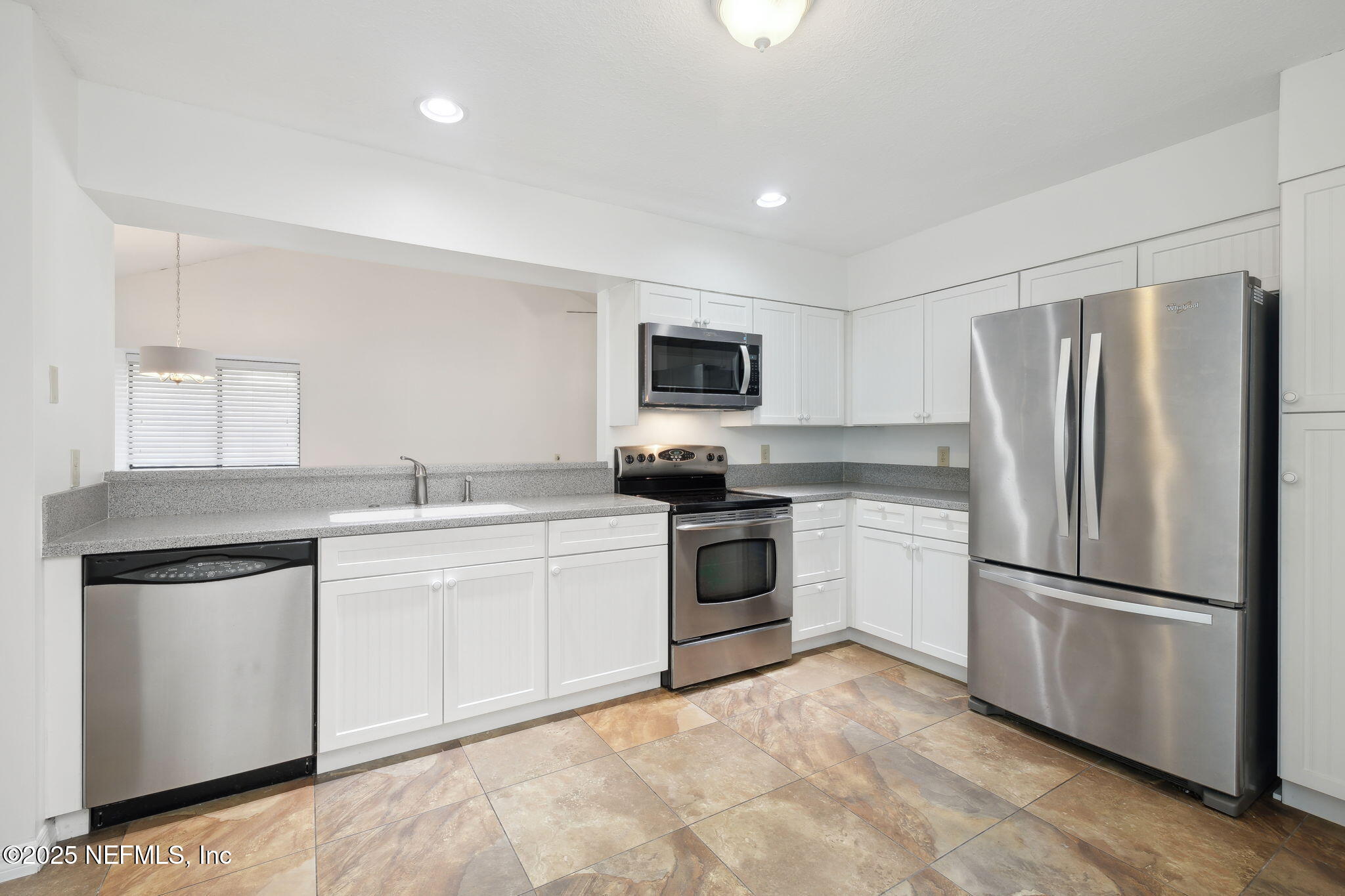 421 LOWER 36TH Avenue S