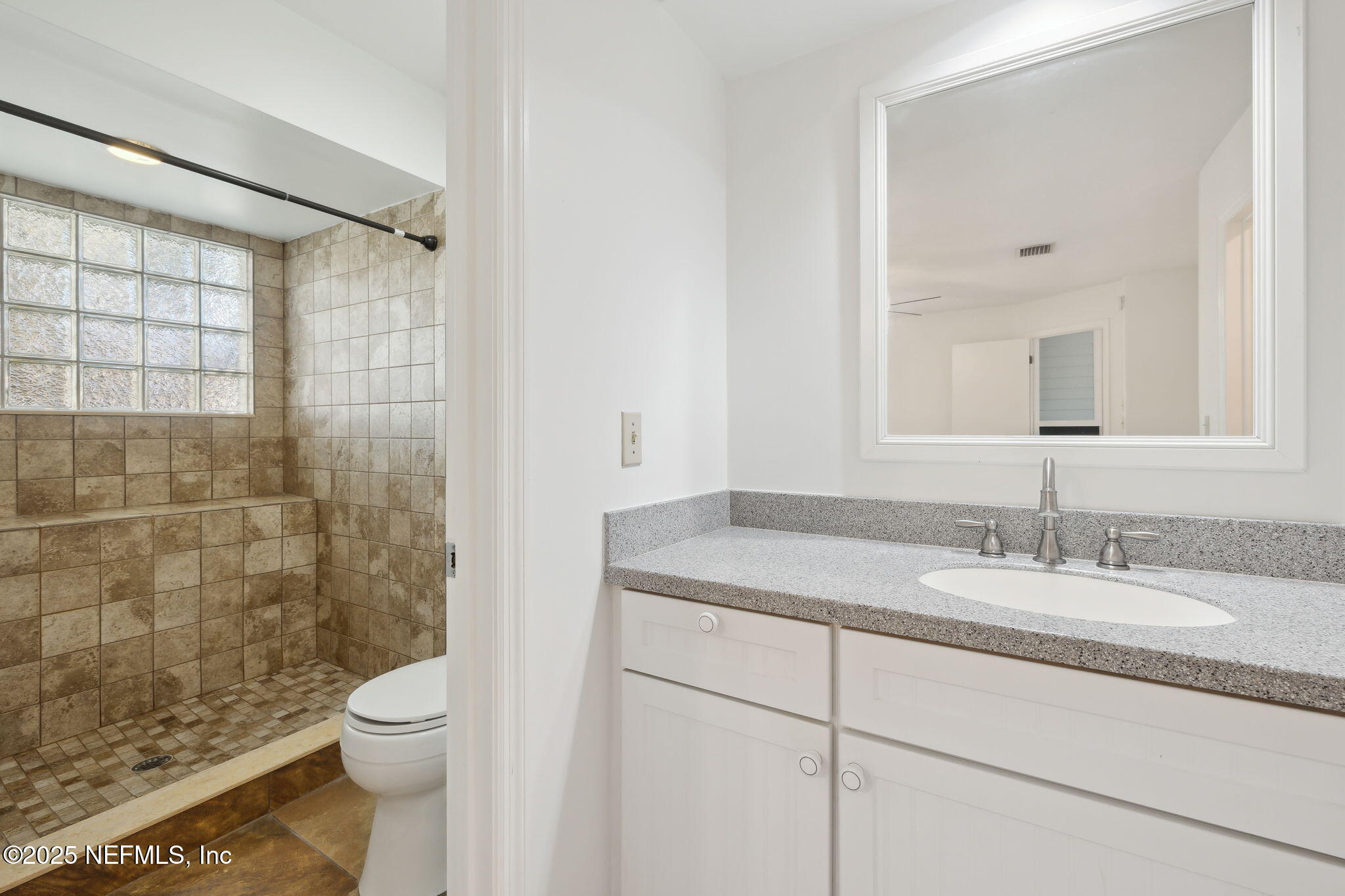 421 LOWER 36TH Avenue S