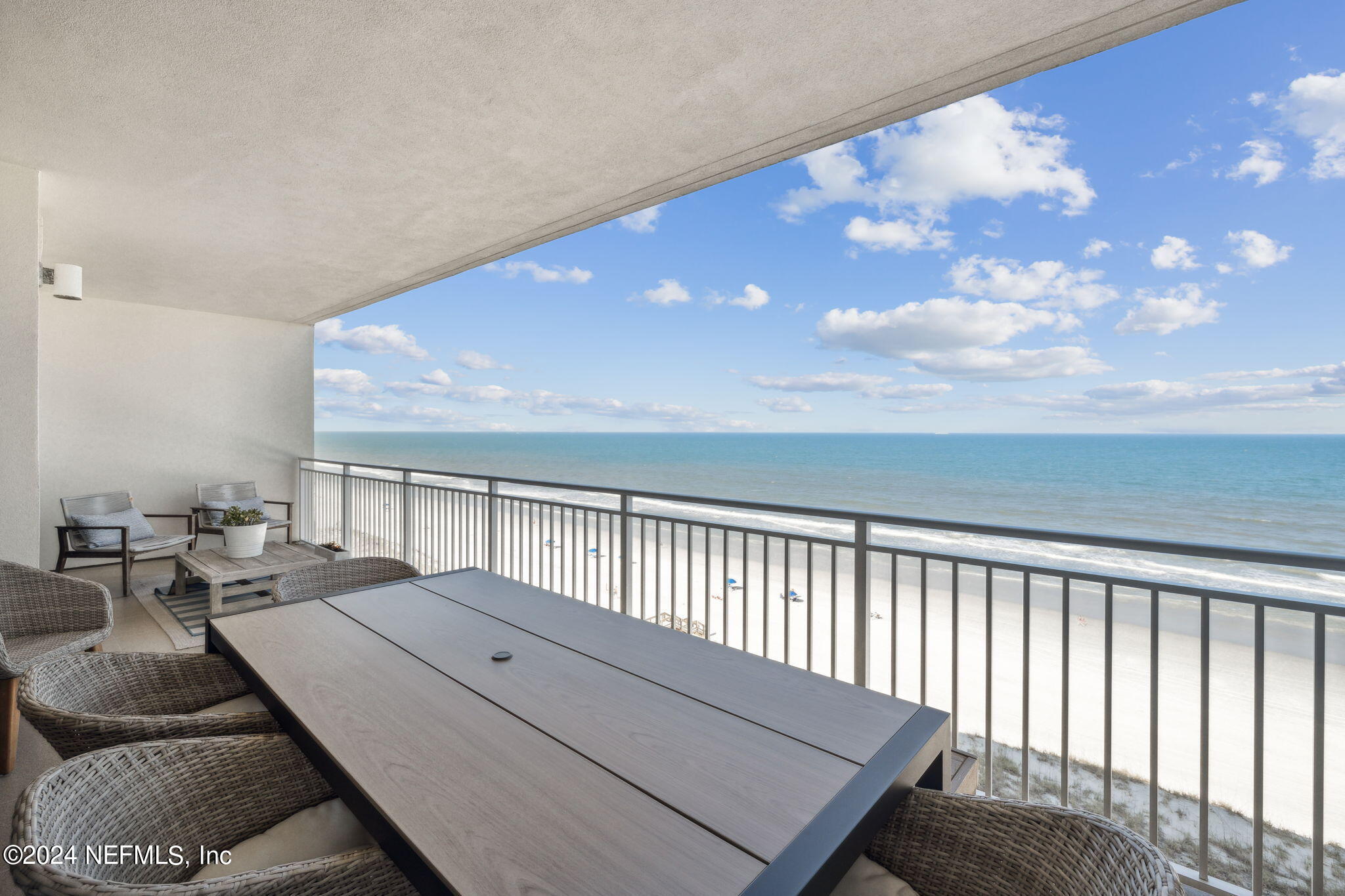 1415 1ST Street N, 903