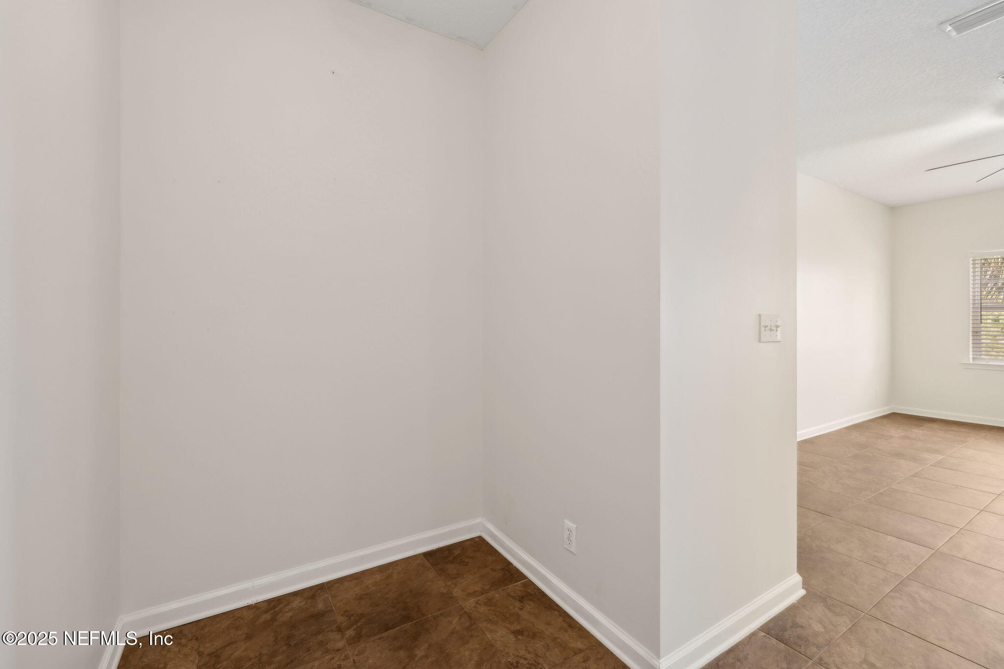 924 2ND Street S