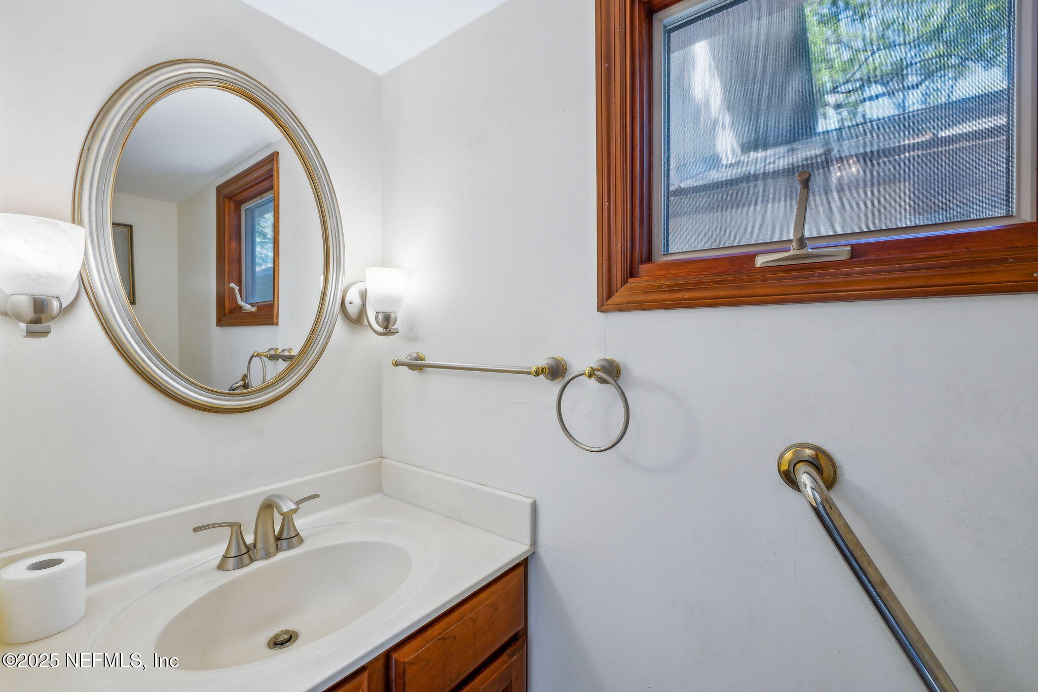 1875 LIVE OAK Lane