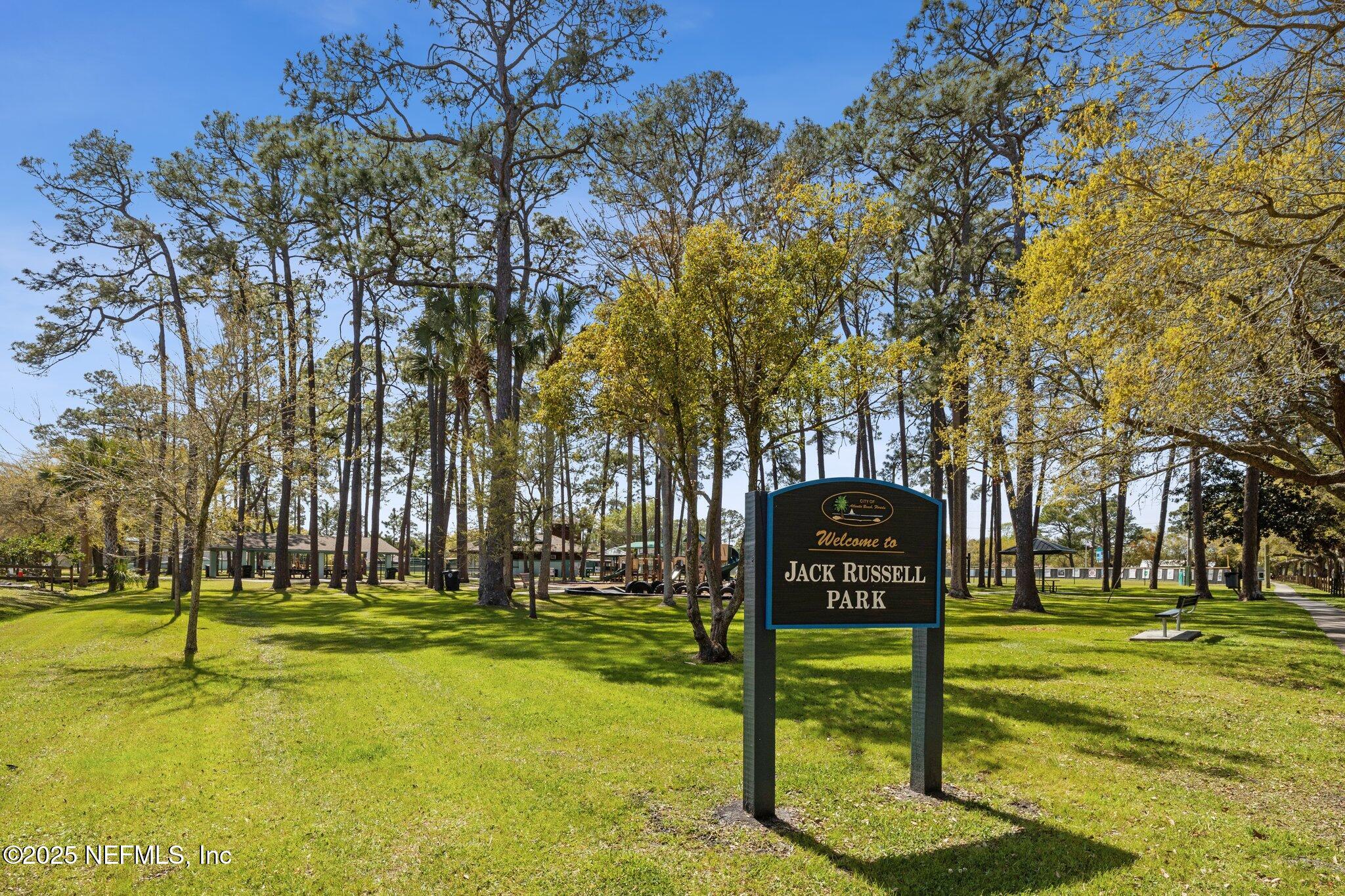 1875 LIVE OAK Lane