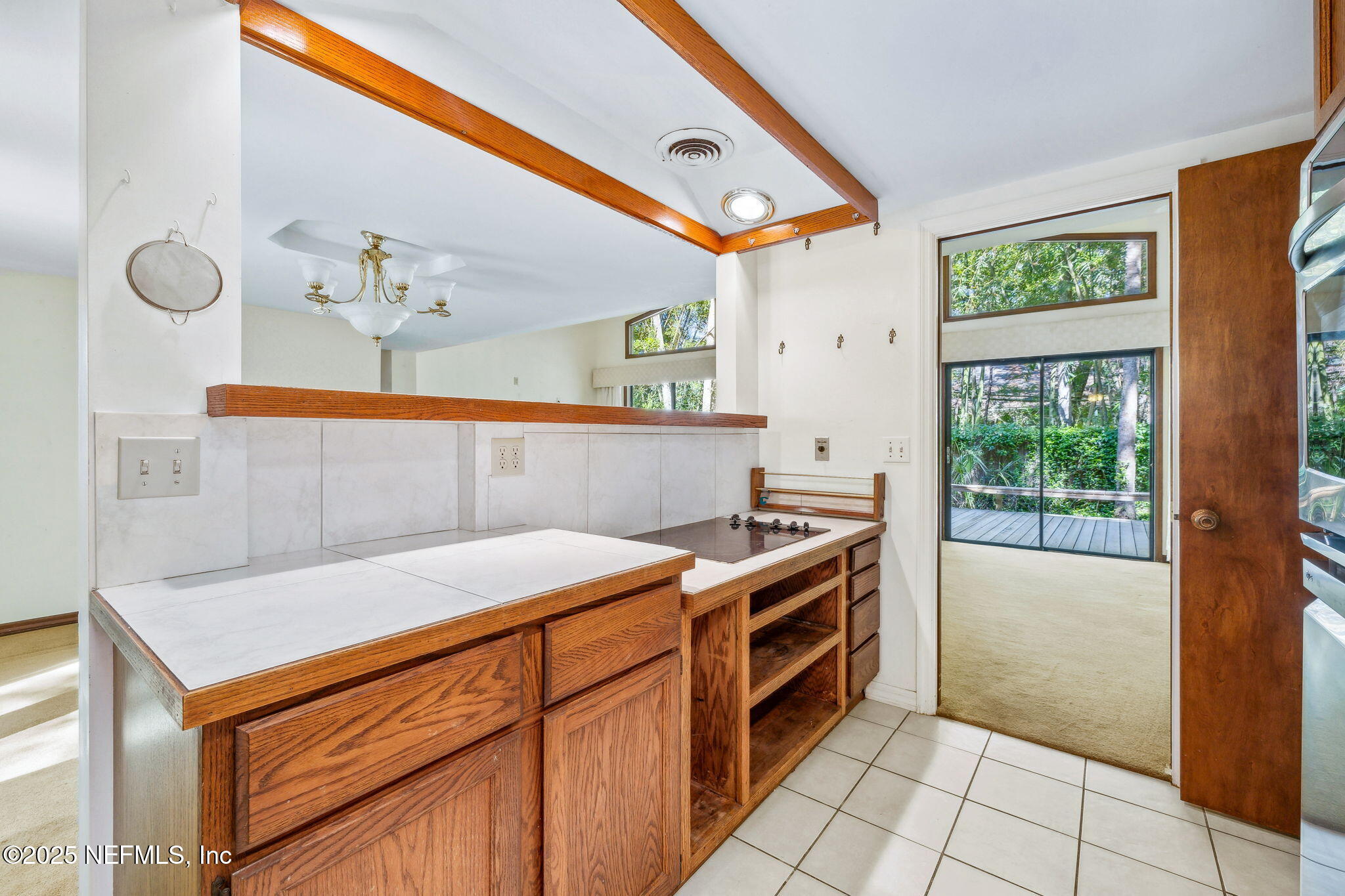 1875 LIVE OAK Lane