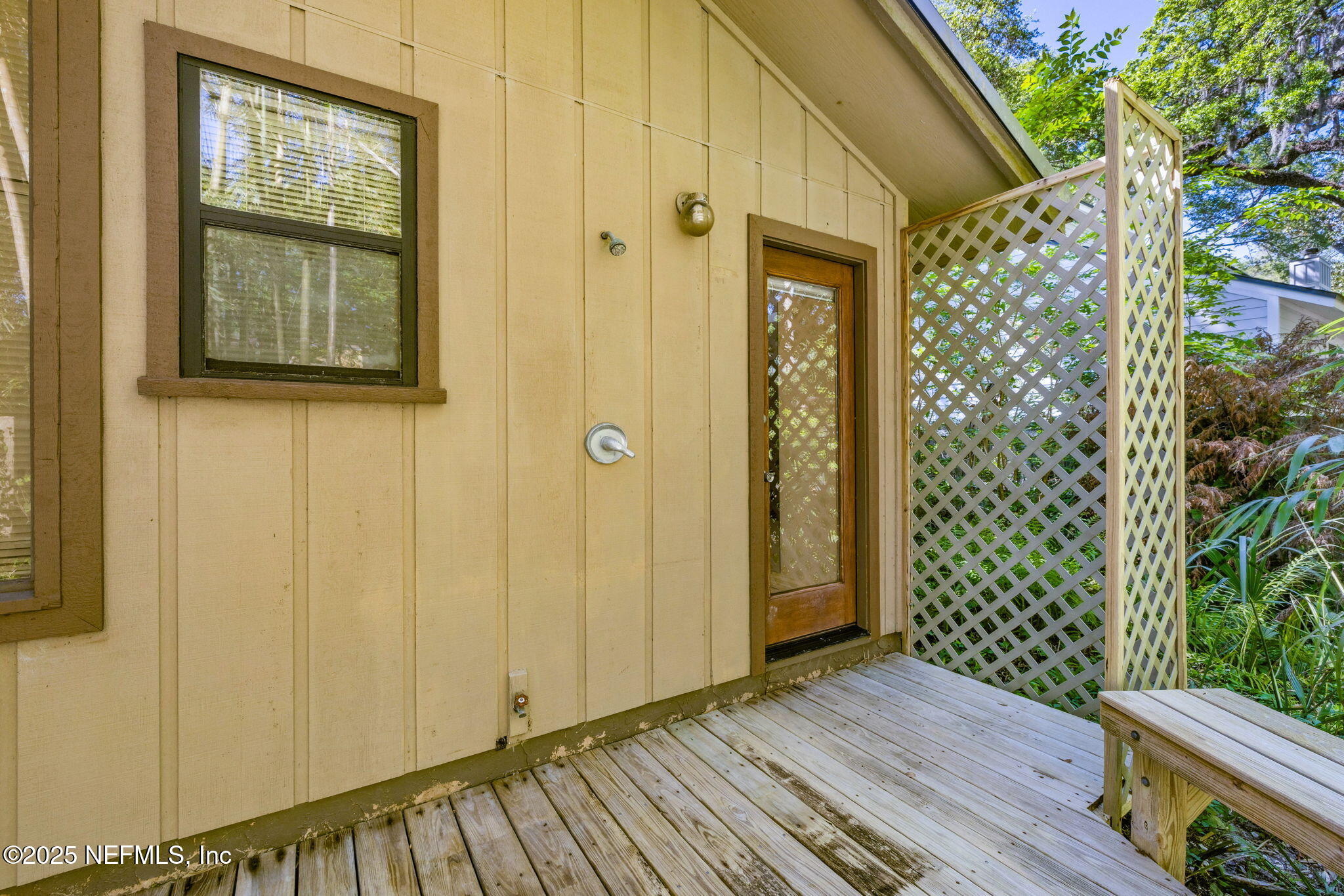 1875 LIVE OAK Lane