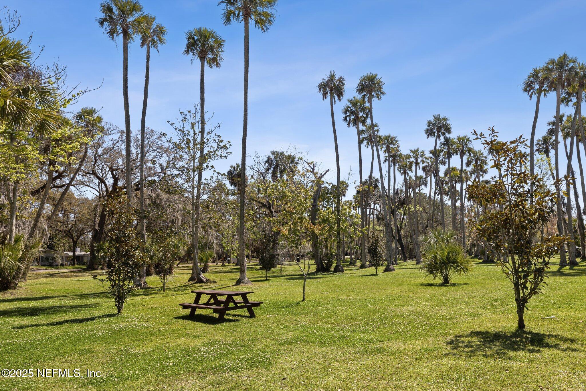 1875 LIVE OAK Lane