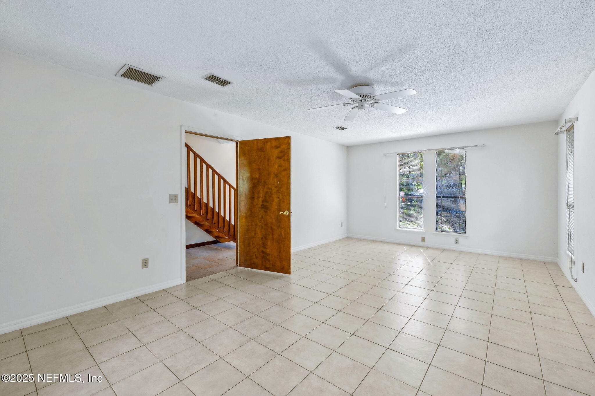 1875 LIVE OAK Lane