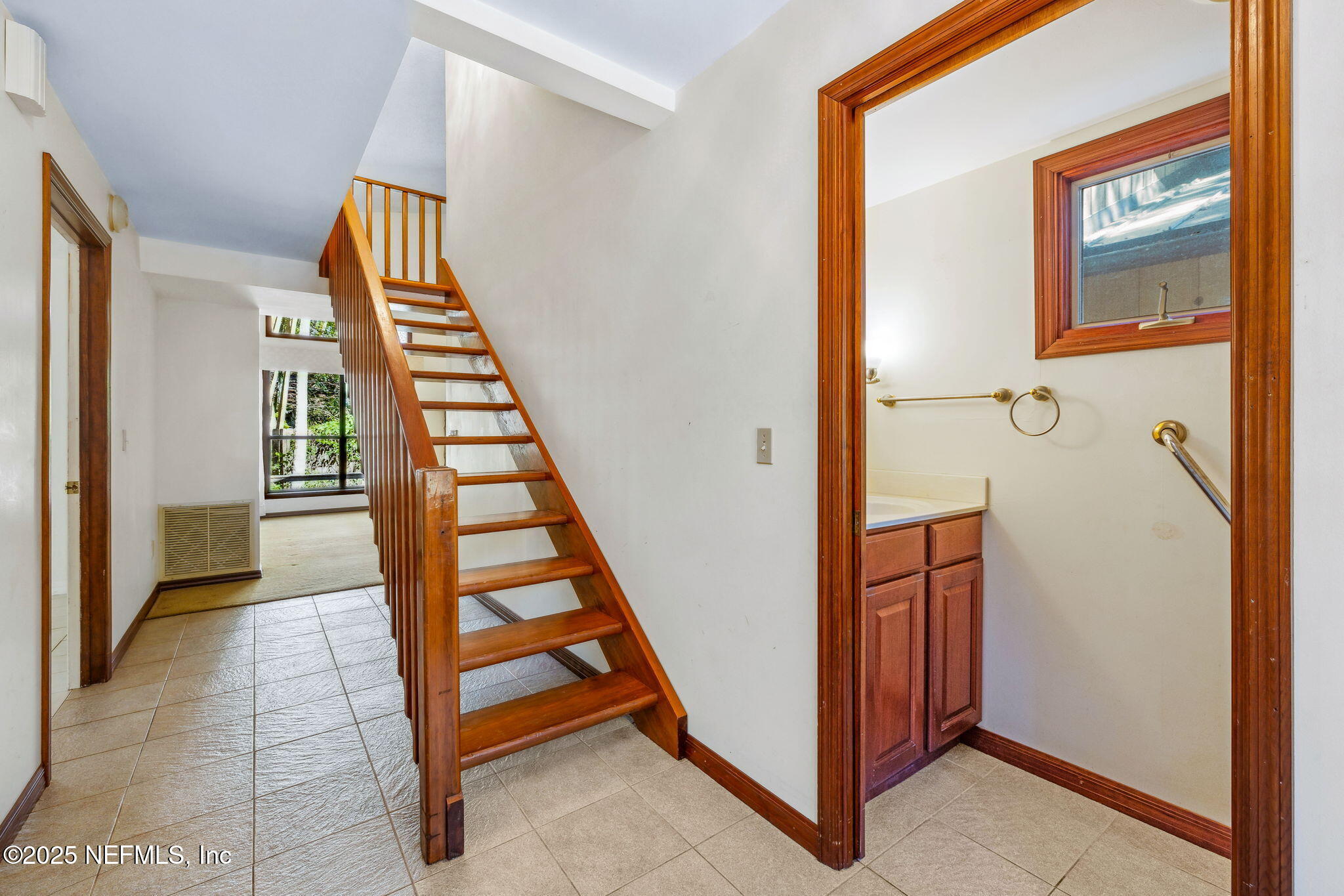 1875 LIVE OAK Lane
