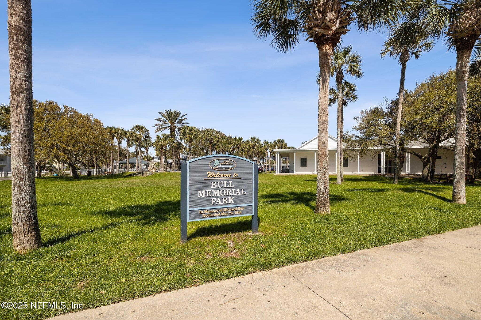 1875 LIVE OAK Lane