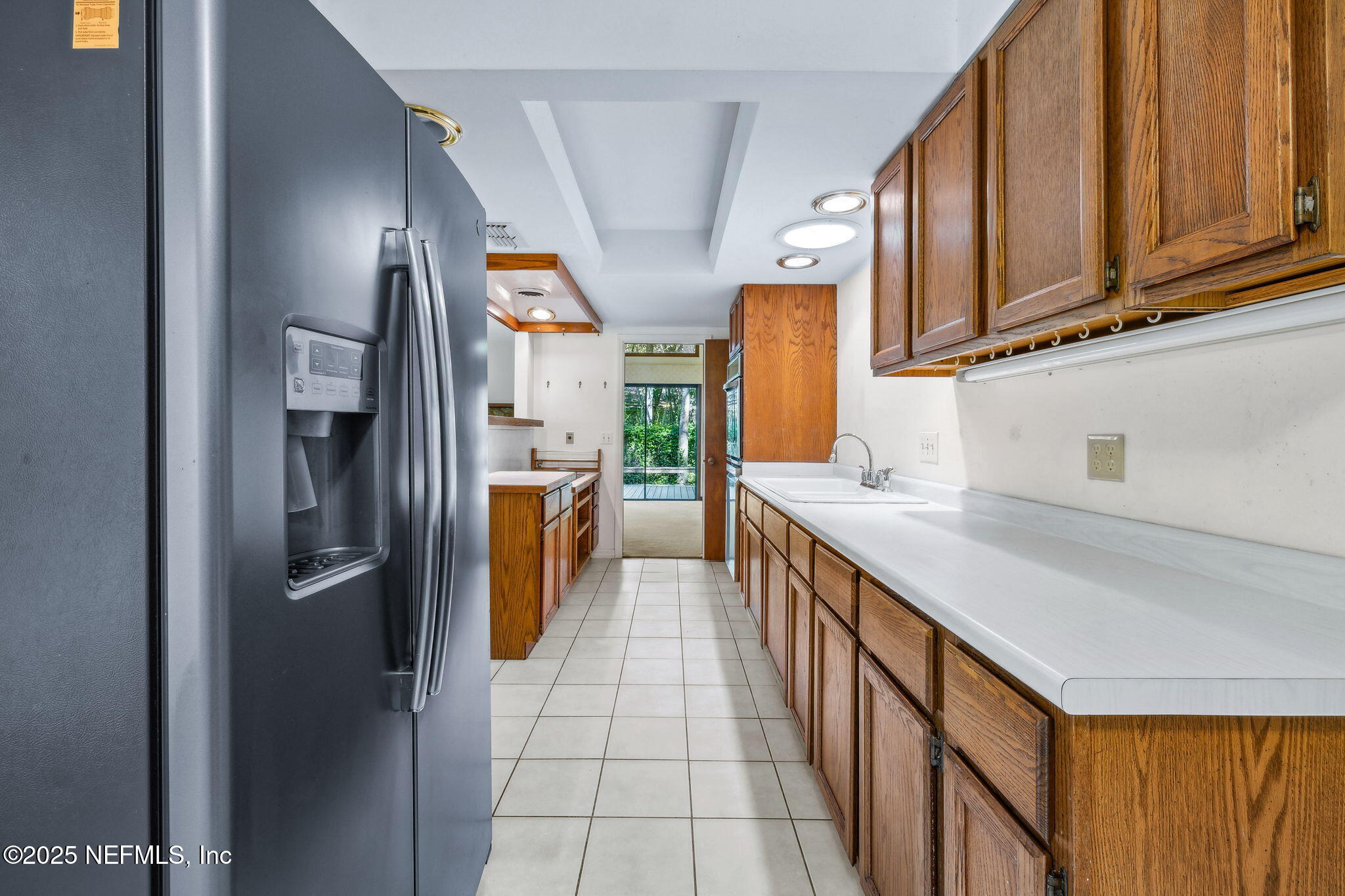1875 LIVE OAK Lane