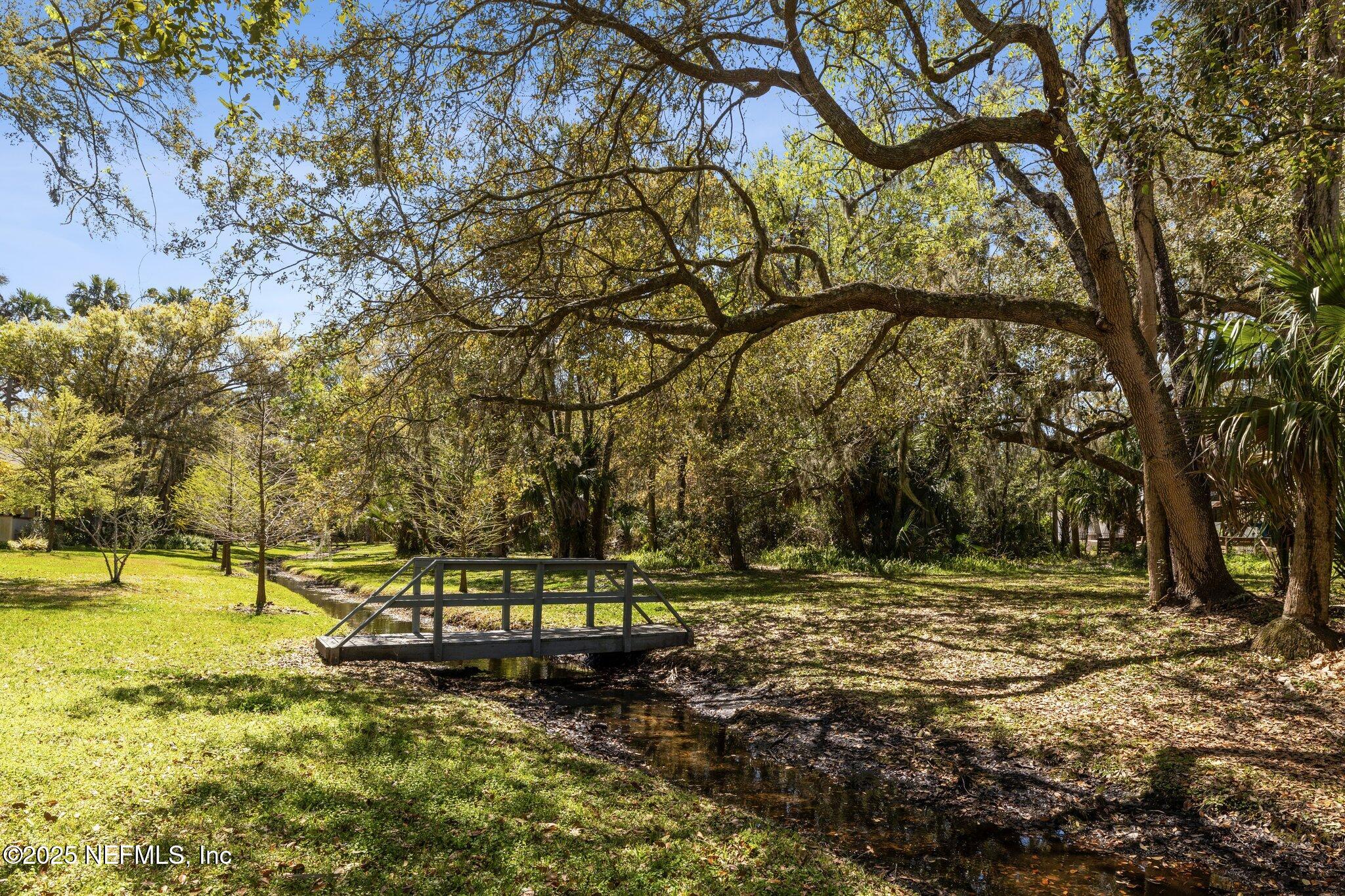 1875 LIVE OAK Lane