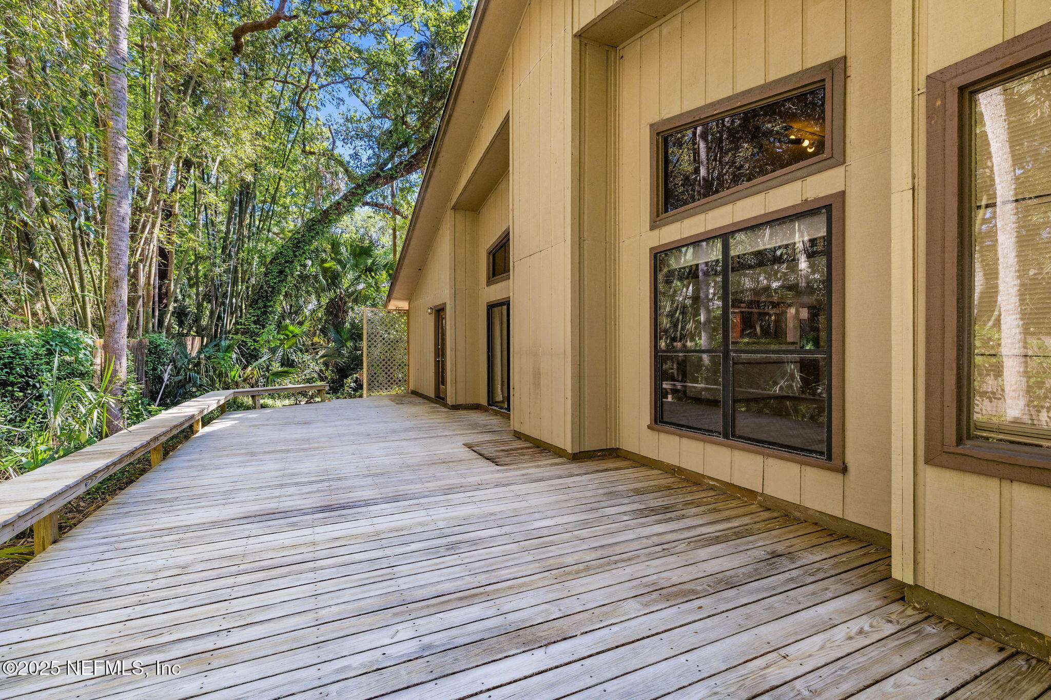 1875 LIVE OAK Lane