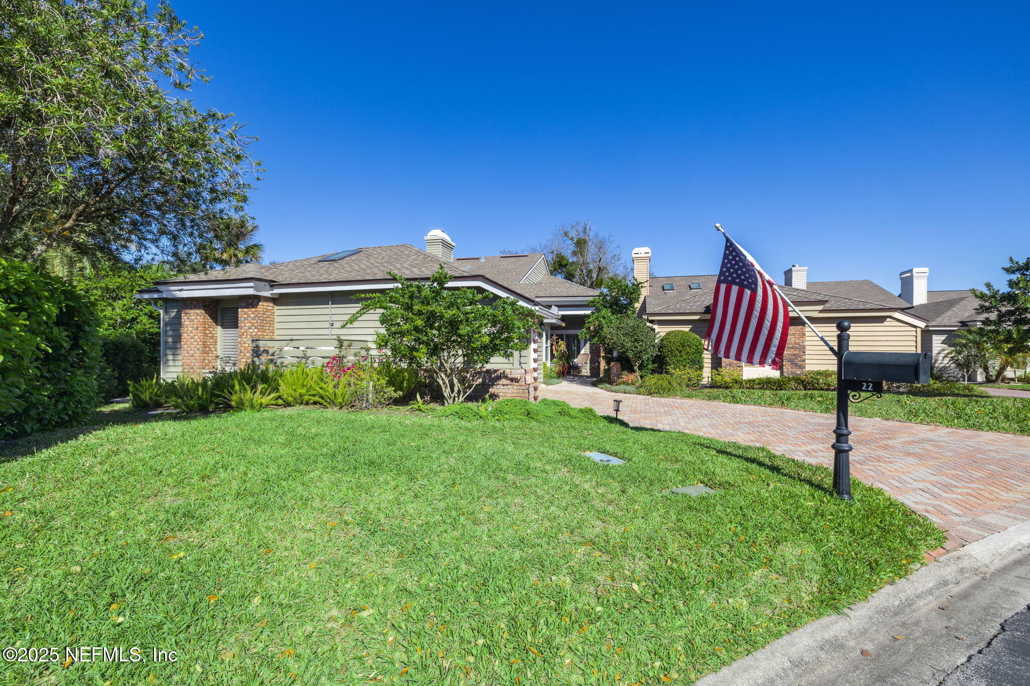 22 WALKERS RIDGE Drive