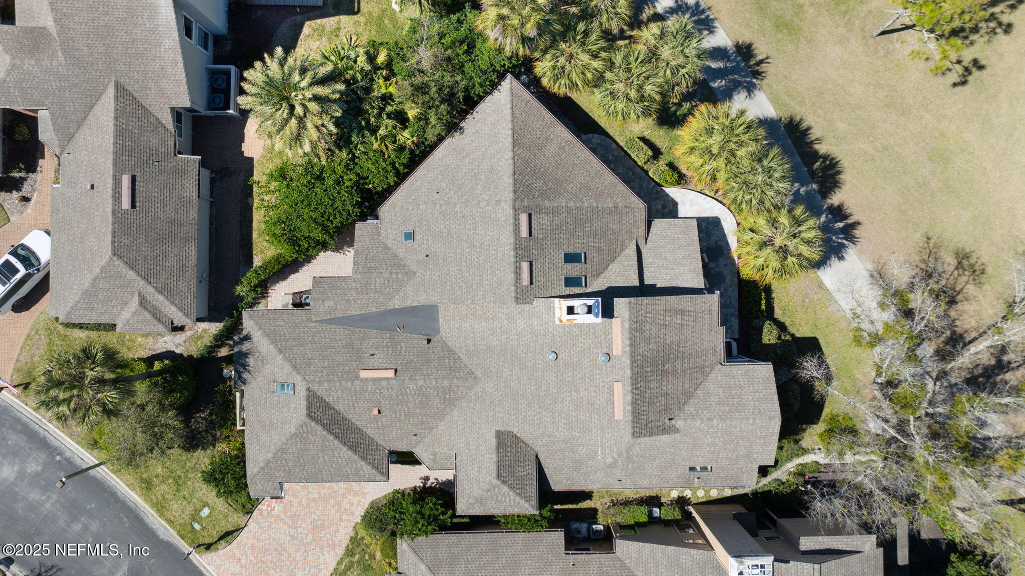 22 WALKERS RIDGE Drive