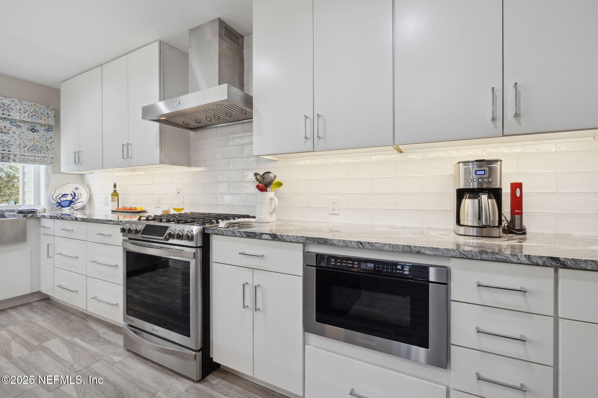 22 WALKERS RIDGE Drive